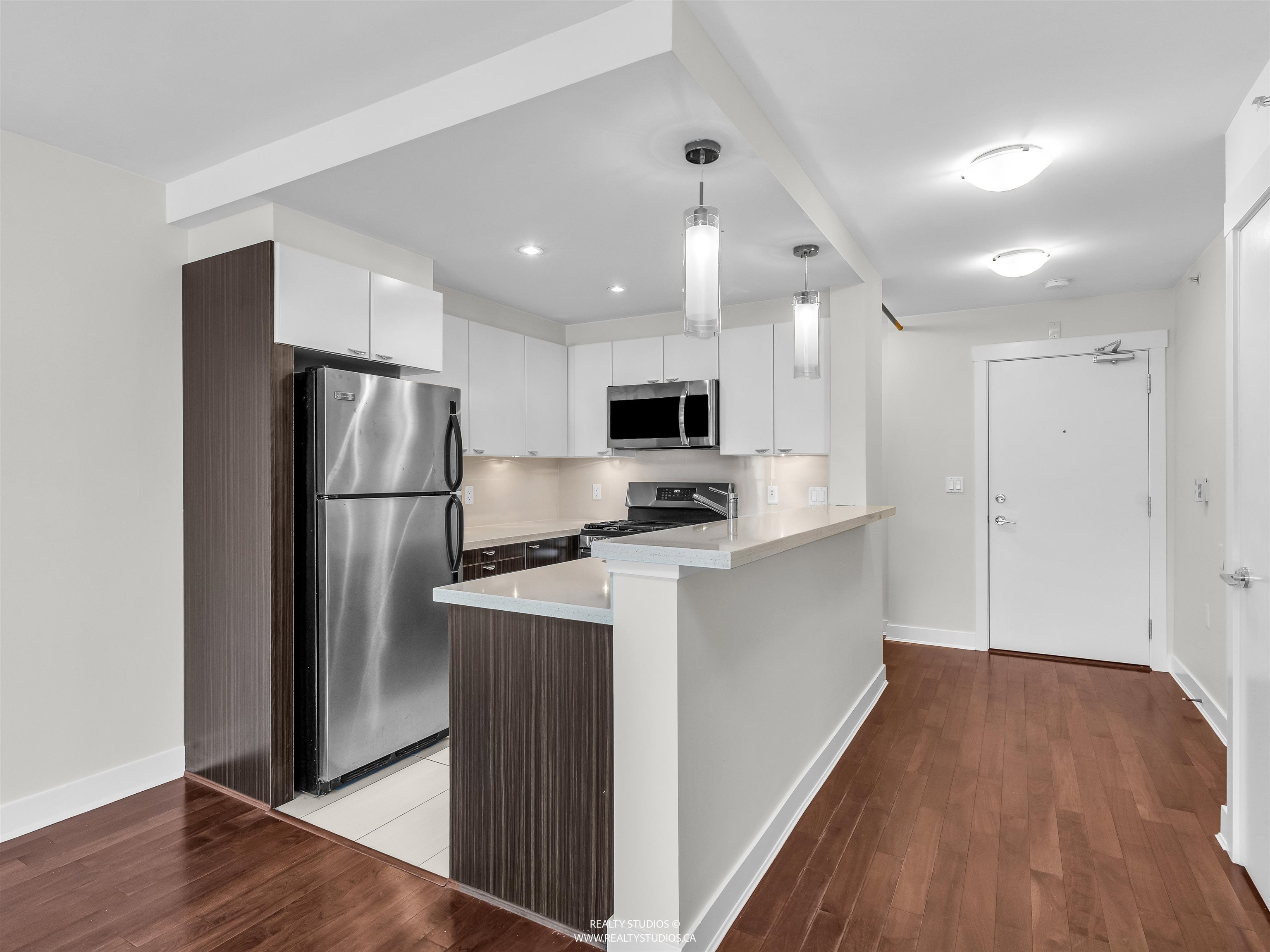 506 160 W 3RD STREET Unit: 506