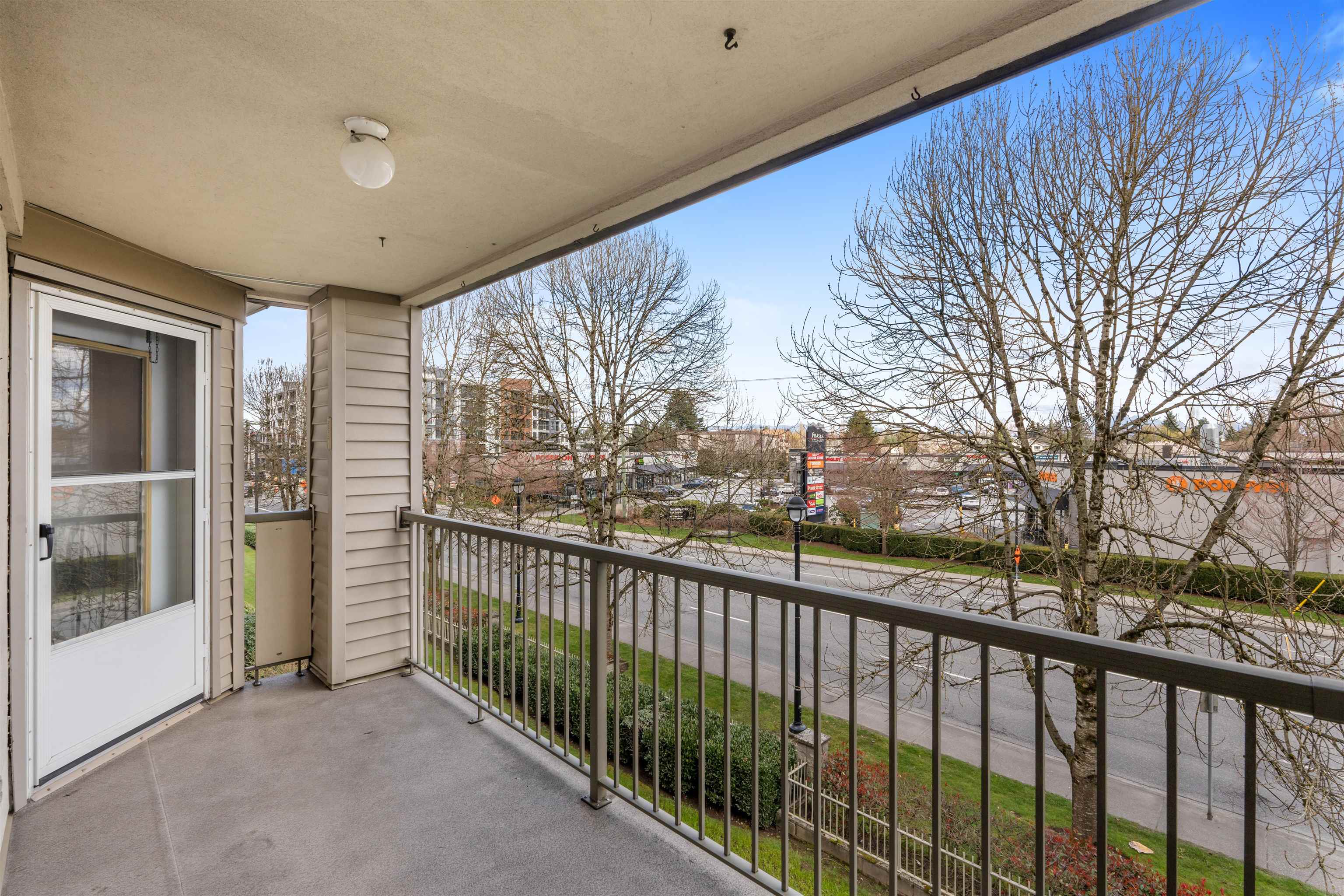 207 5450 208TH STREET Unit: 207