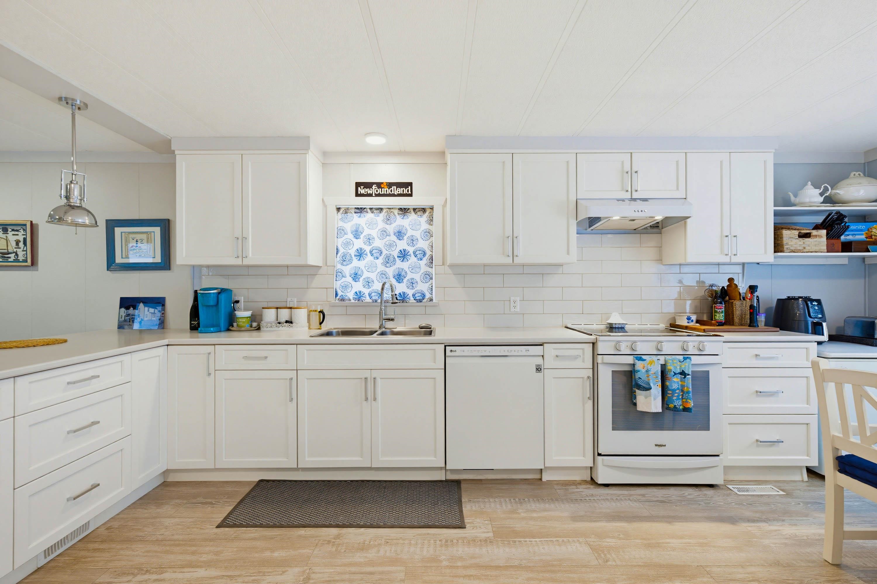 182 3665 244 STREET Unit: 182