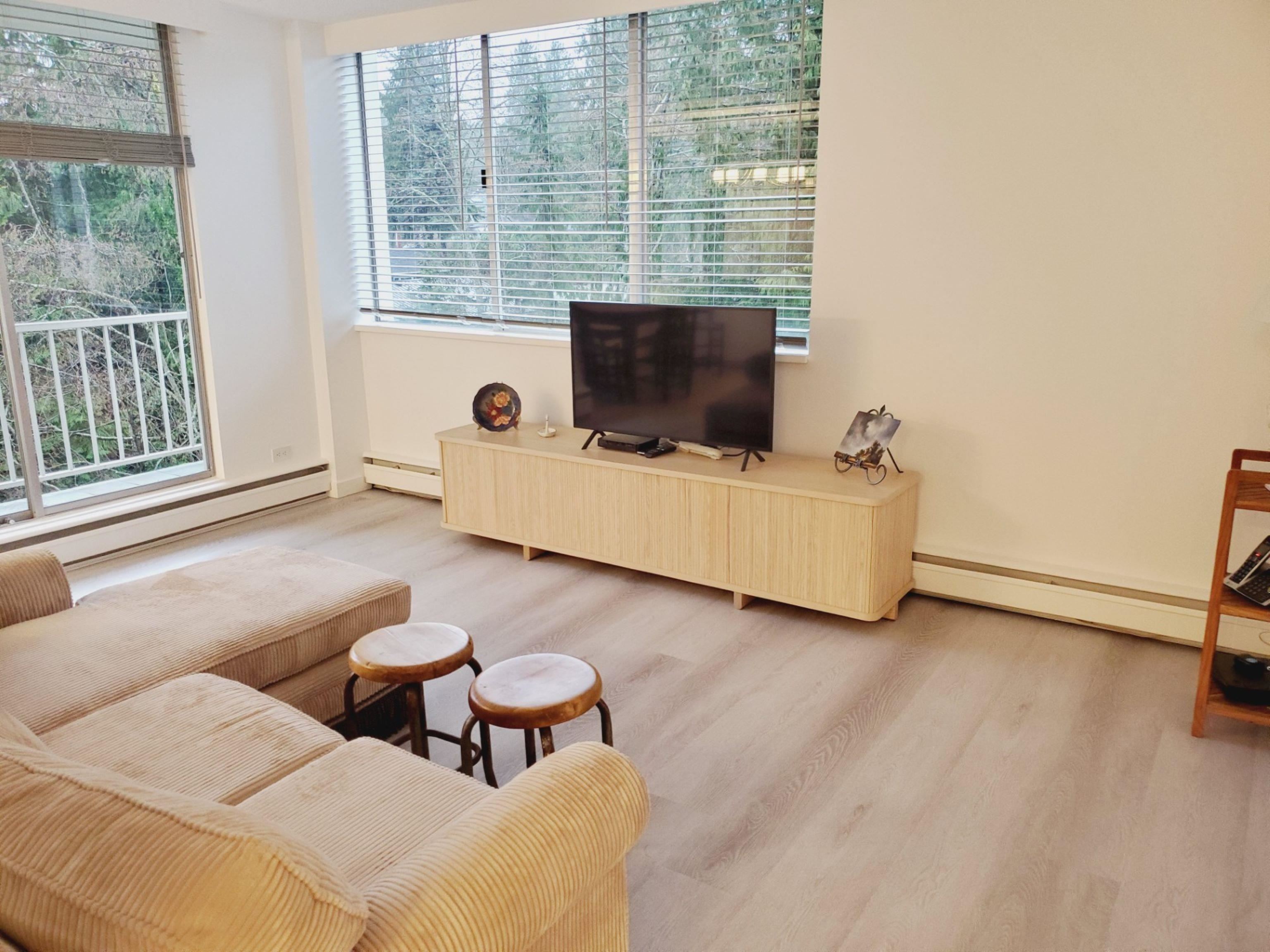503 1785 ESQUIMALT AVENUE Unit: 503