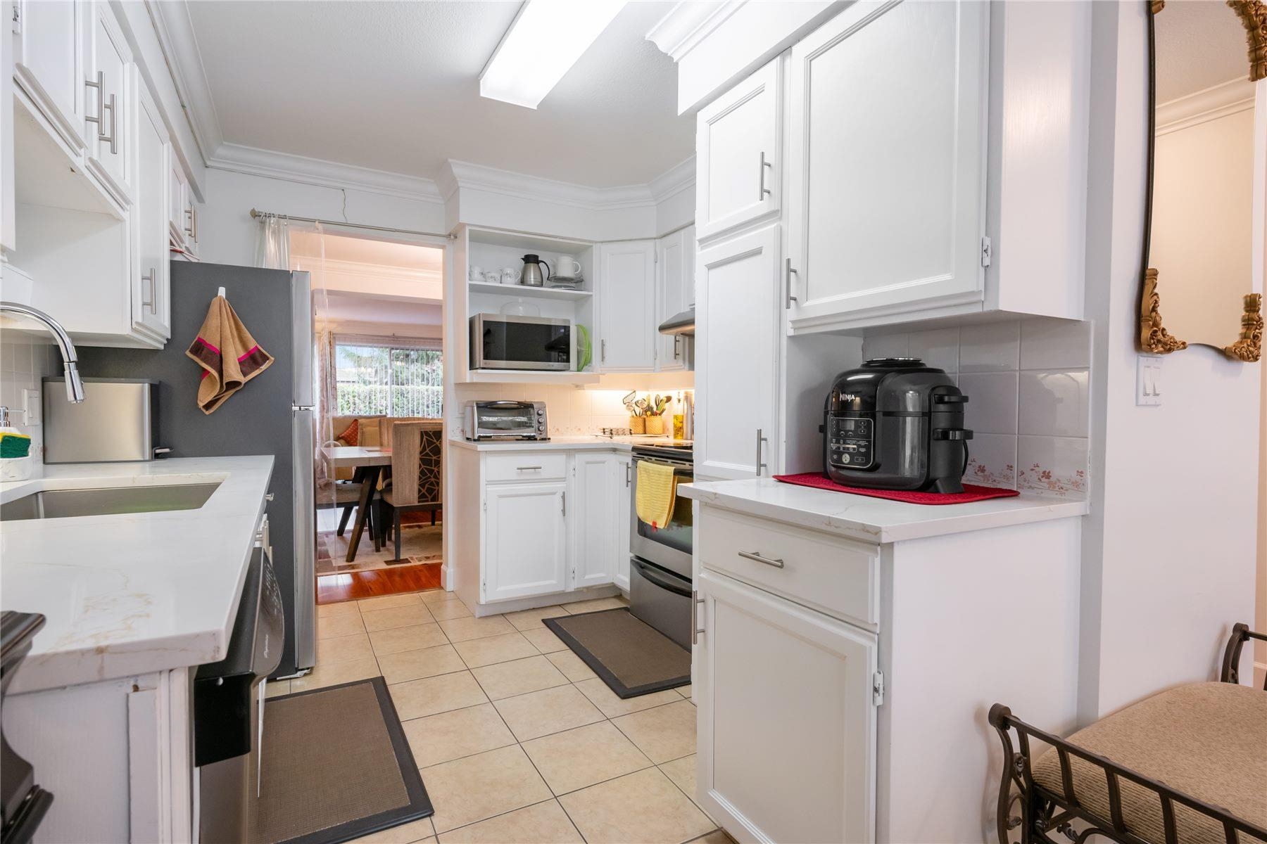 19 9971 151 STREET Unit: 19