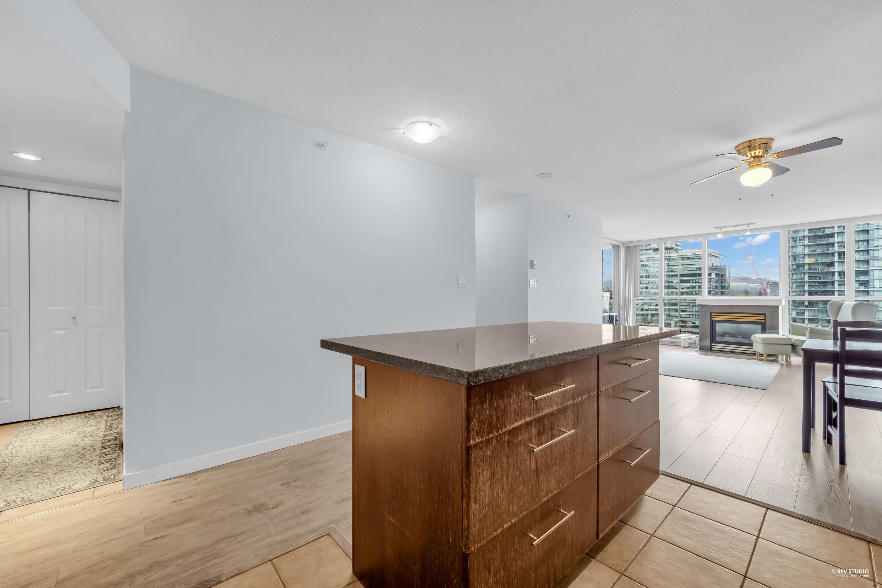 1607 2138 MADISON AVENUE Unit: 1607