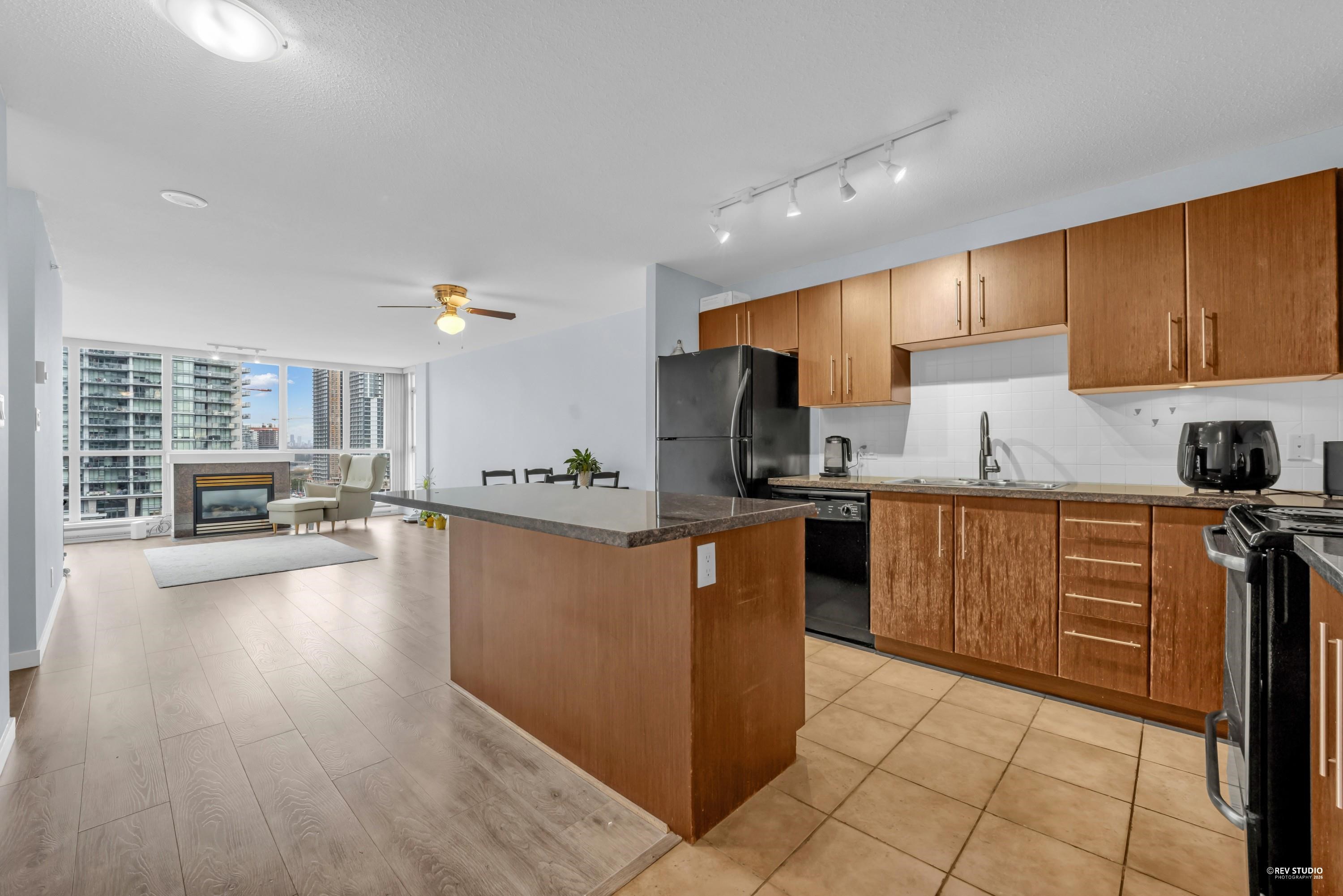 1607 2138 MADISON AVENUE Unit: 1607