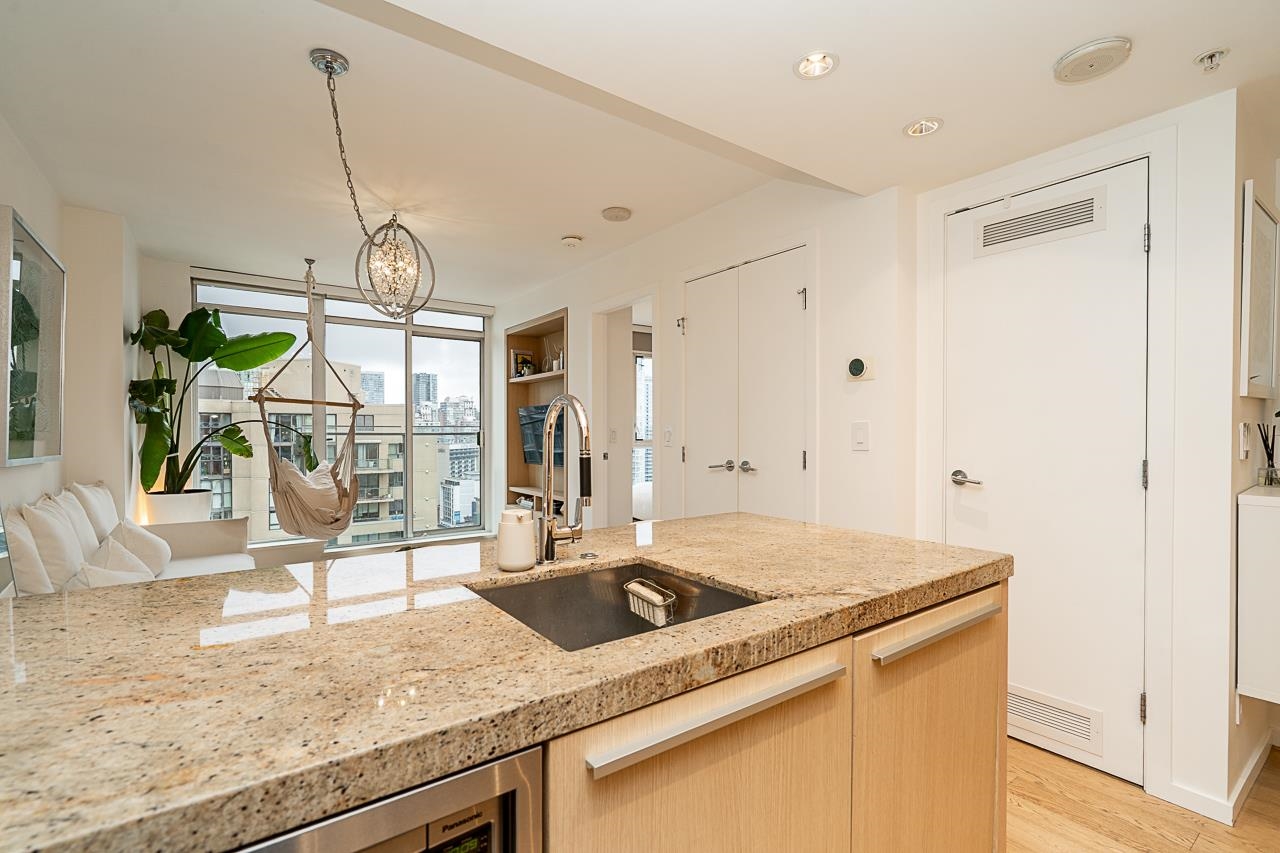 2103 1351 CONTINENTAL STREET Unit: 2103