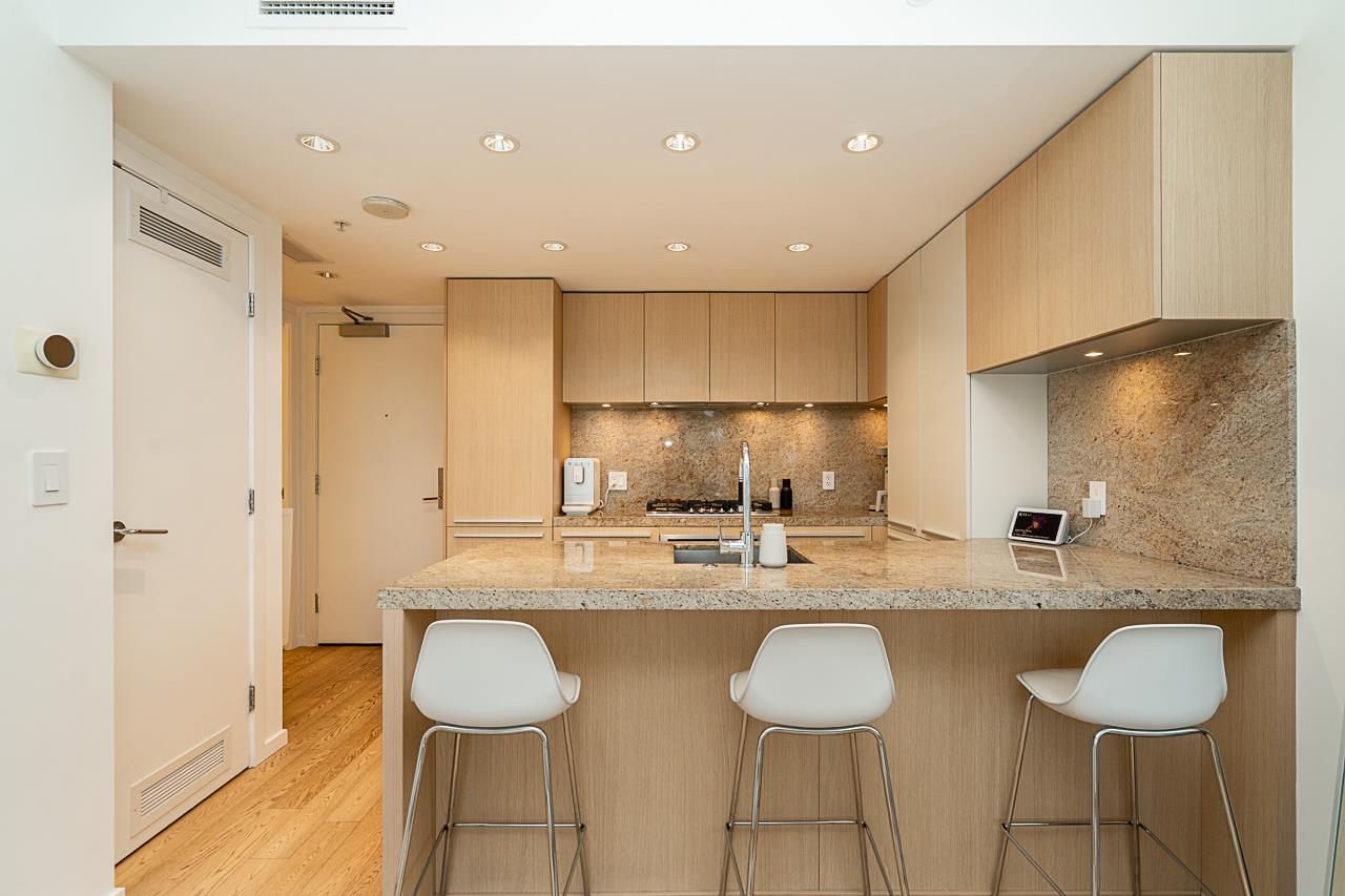 2103 1351 CONTINENTAL STREET Unit: 2103