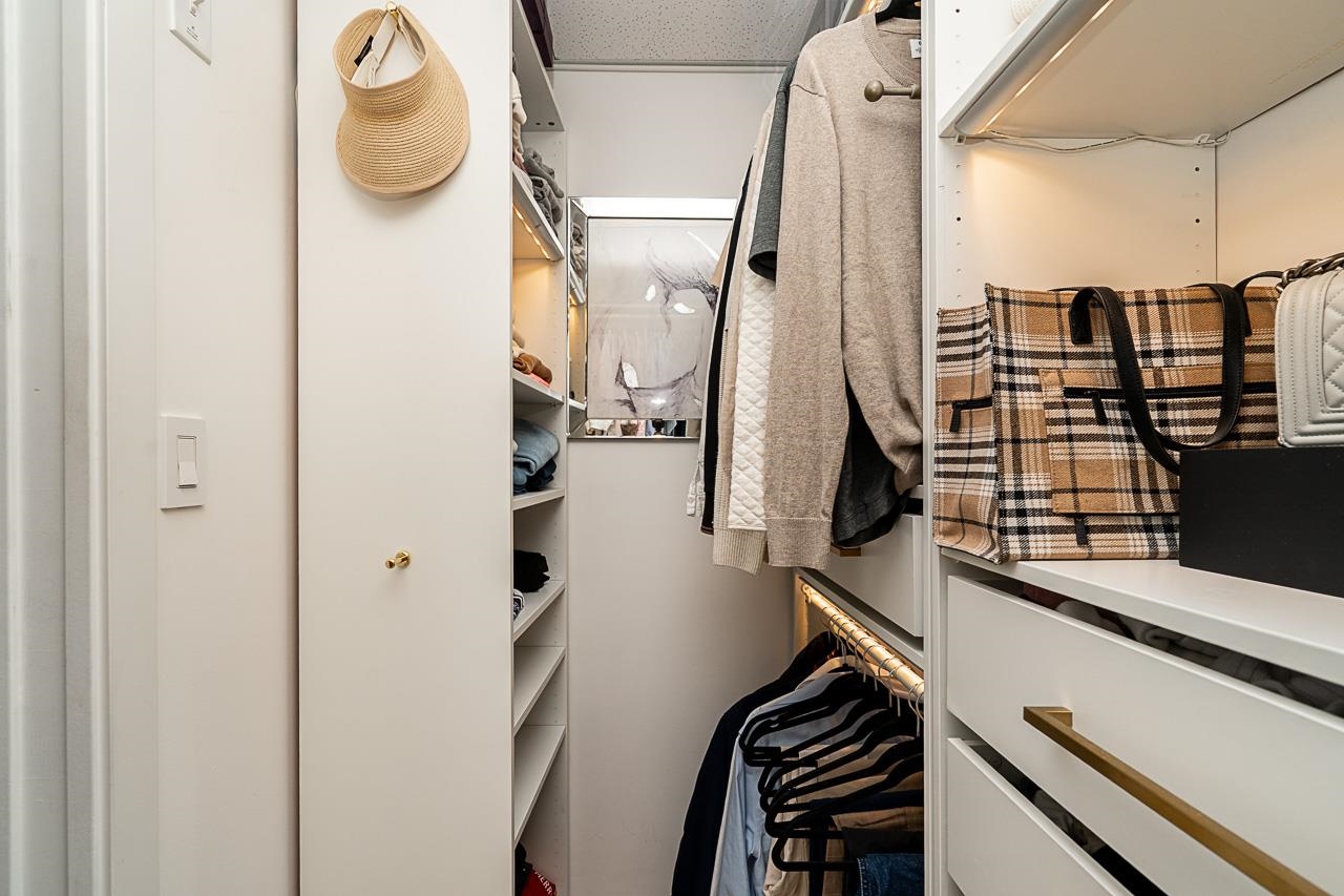 2103 1351 CONTINENTAL STREET Unit: 2103