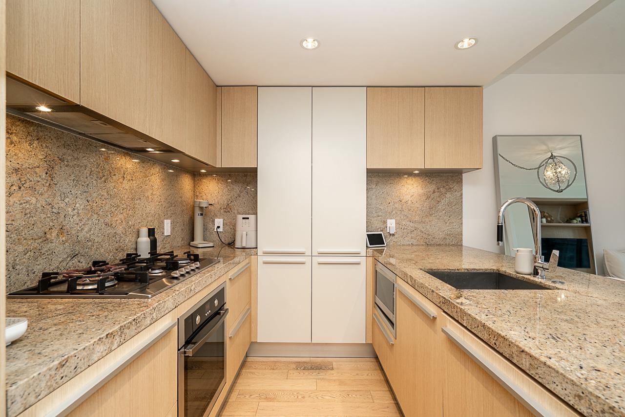 2103 1351 CONTINENTAL STREET Unit: 2103