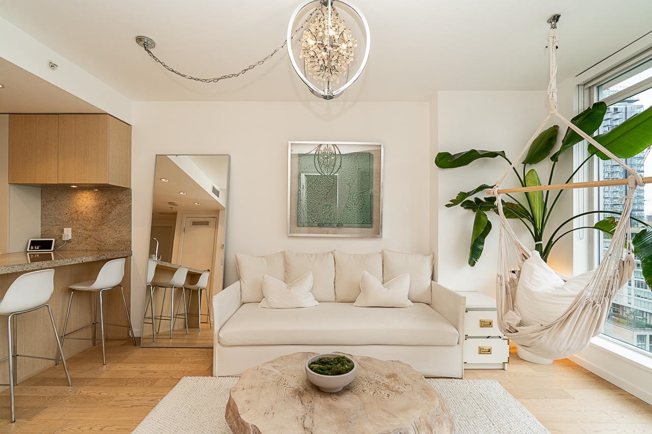 2103 1351 CONTINENTAL STREET Unit: 2103