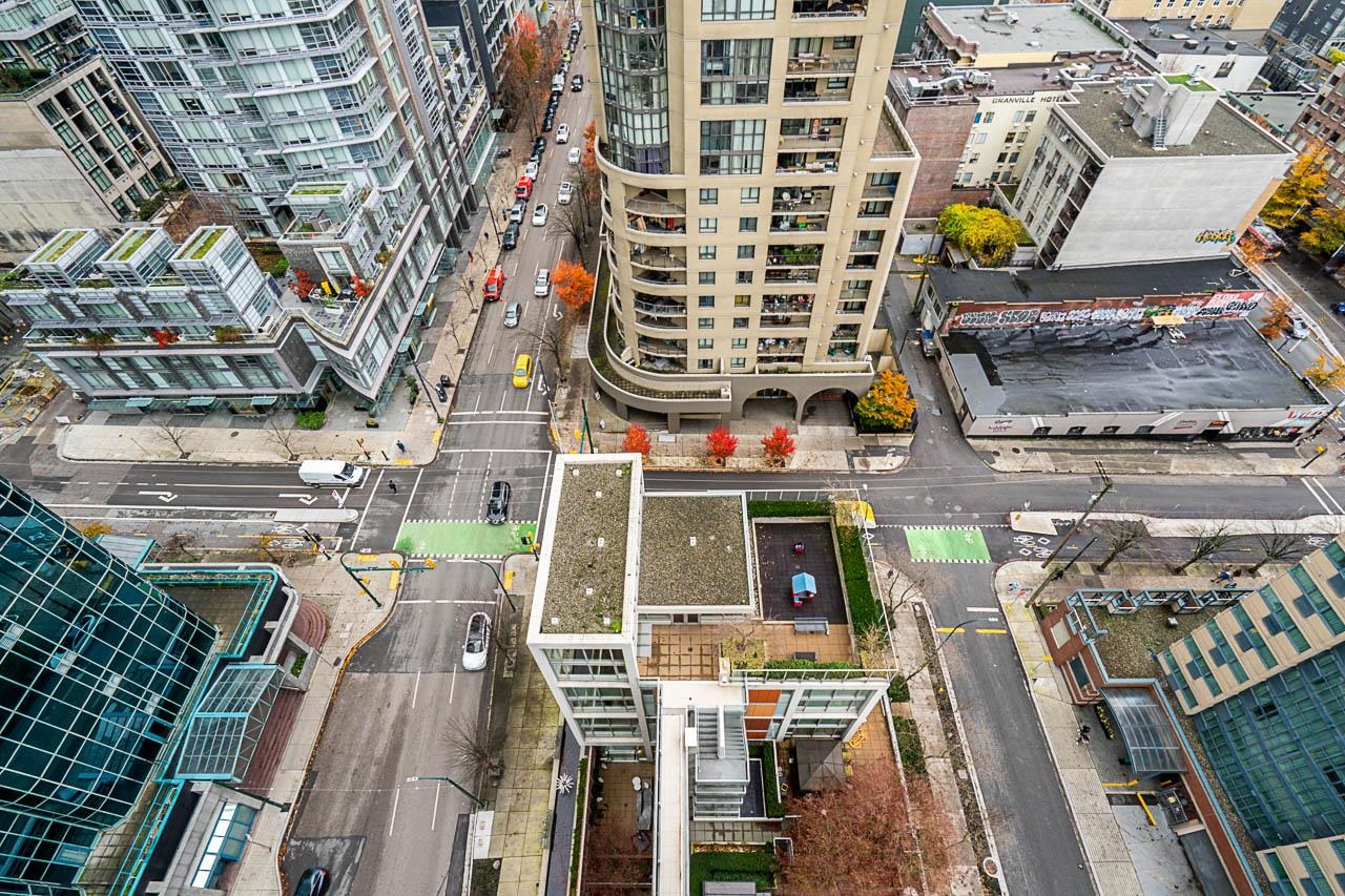 2103 1351 CONTINENTAL STREET Unit: 2103