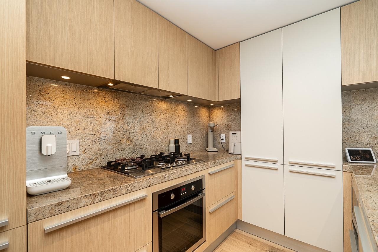 2103 1351 CONTINENTAL STREET Unit: 2103