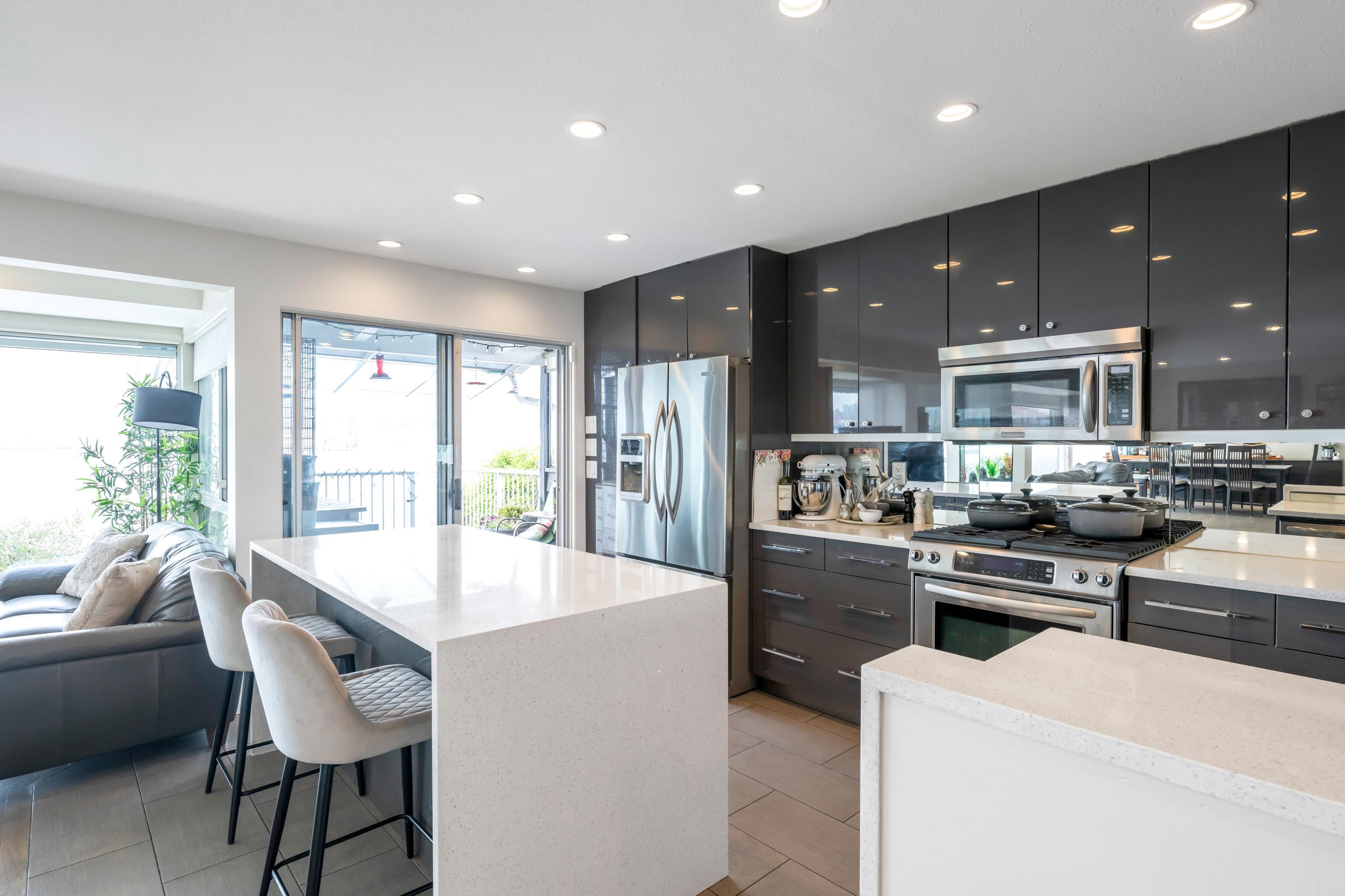 2385 WALL STREET