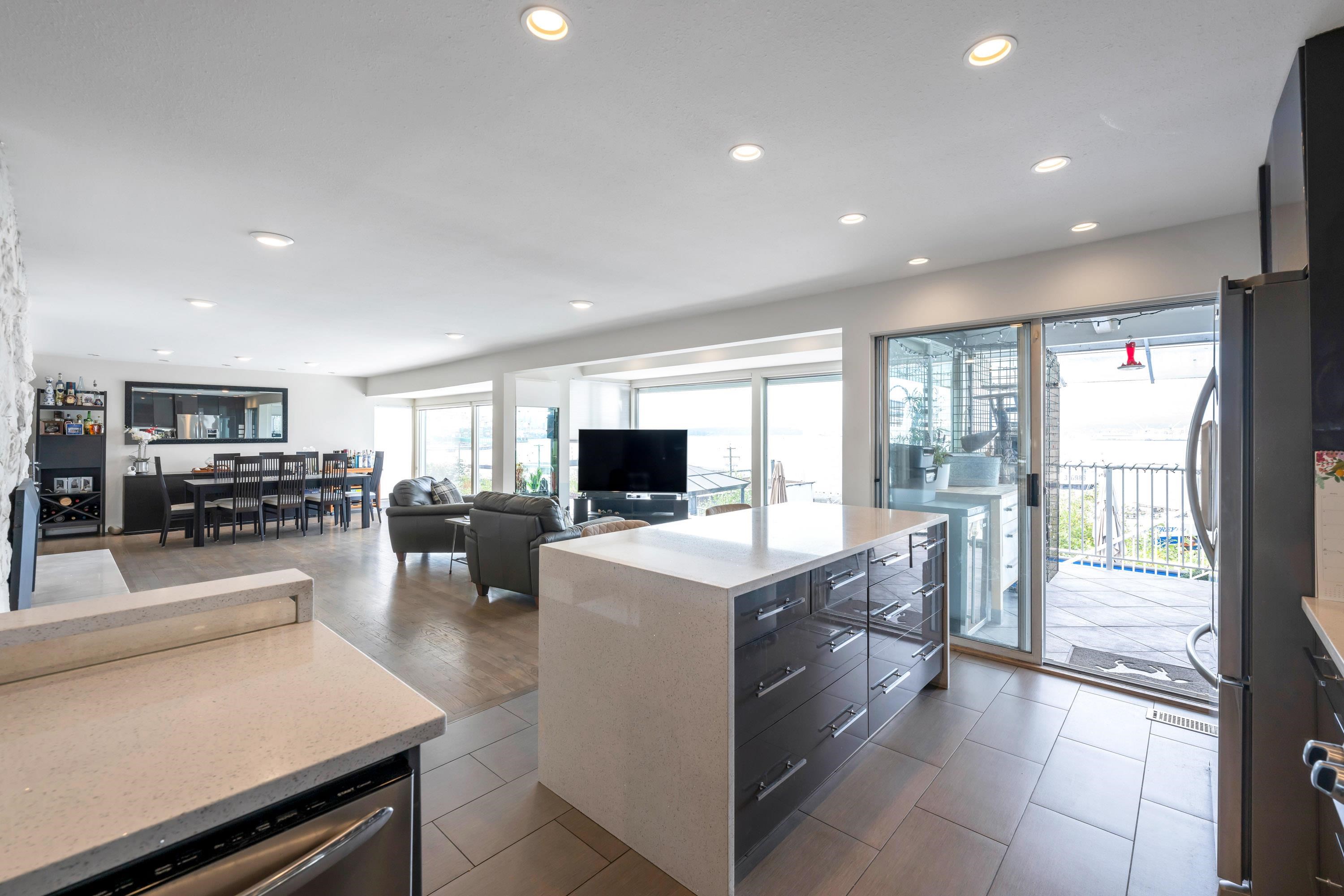 2385 WALL STREET