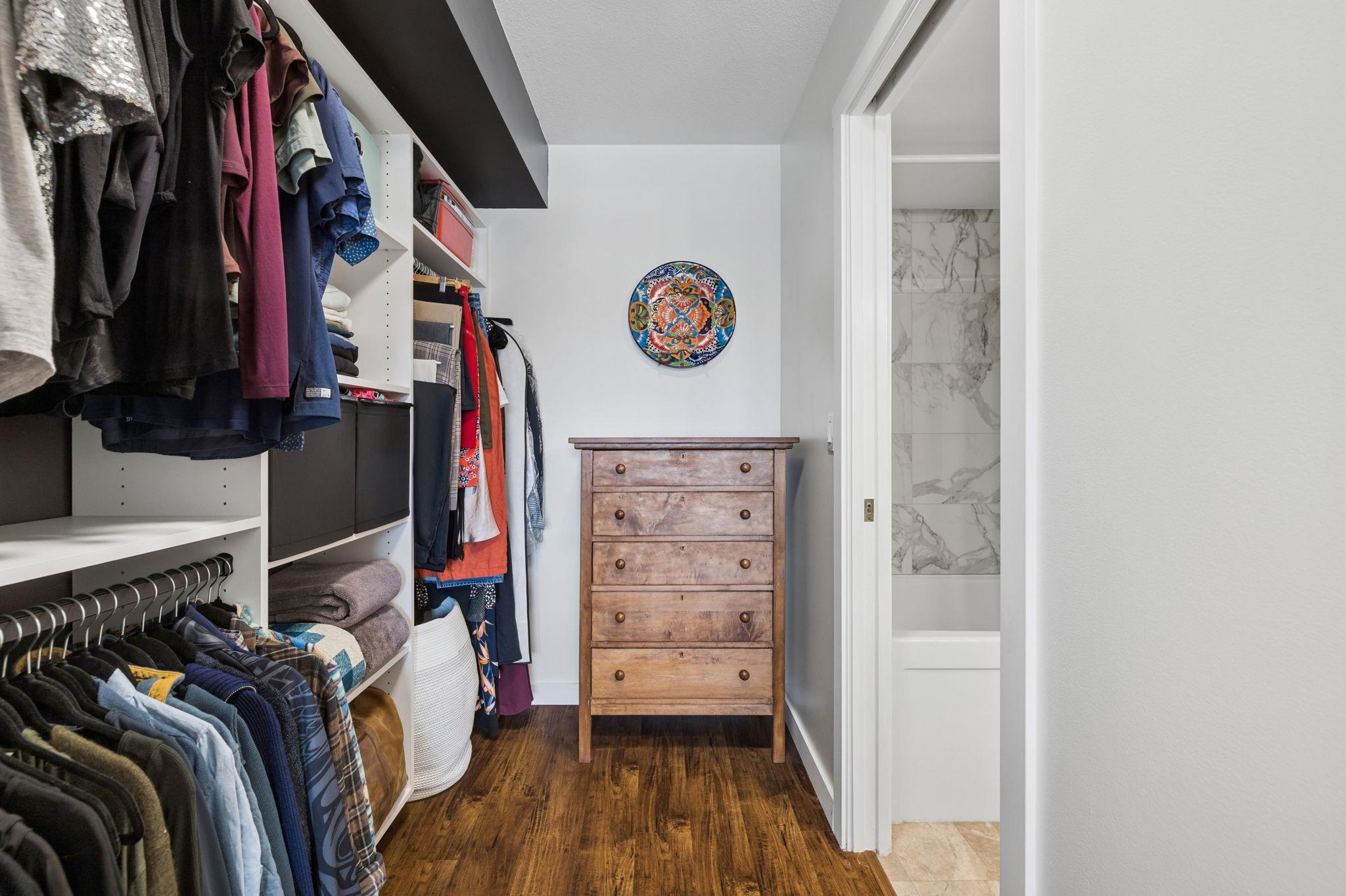 301 1519 GRANT AVENUE Unit: 301