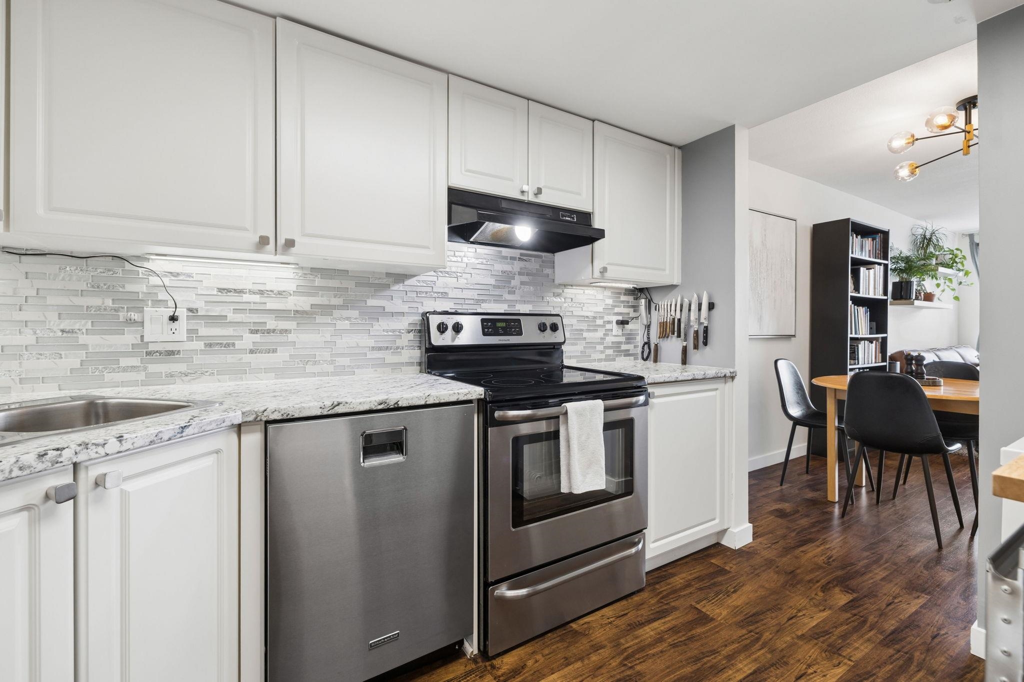 301 1519 GRANT AVENUE Unit: 301