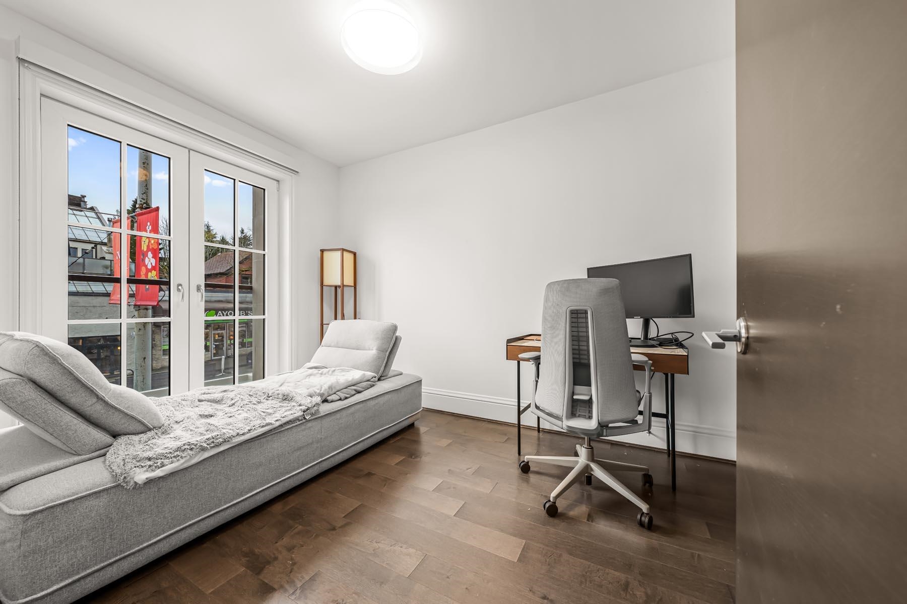 205 2035 W 4TH AVENUE Unit: 205