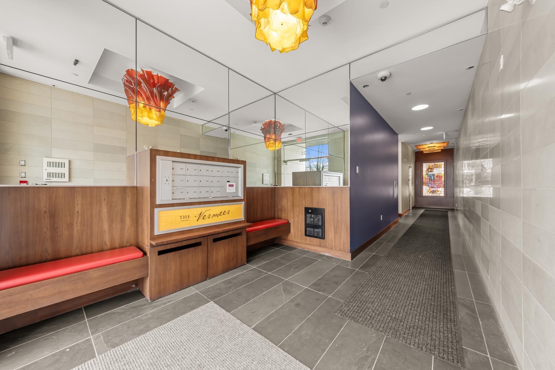 205 2035 W 4TH AVENUE Unit: 205