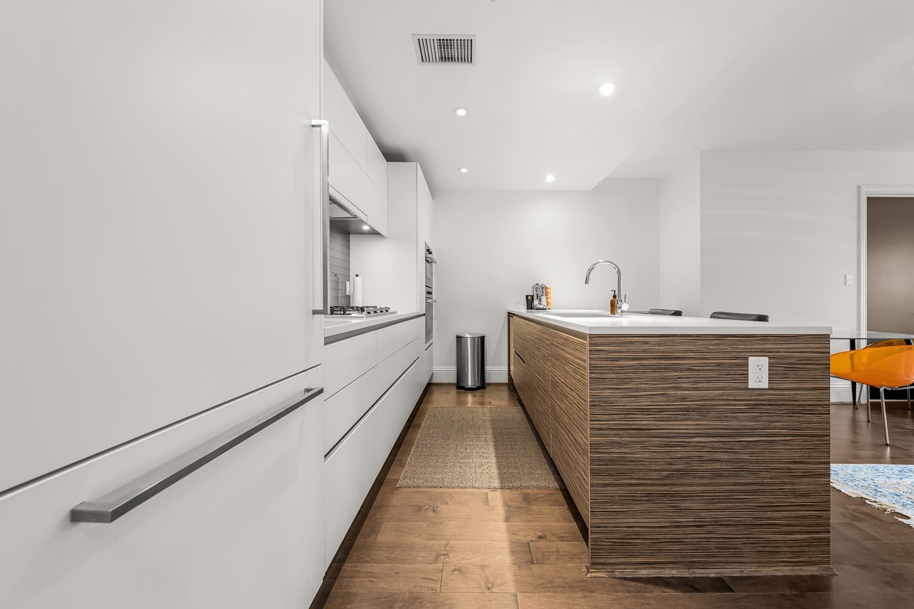 205 2035 W 4TH AVENUE Unit: 205