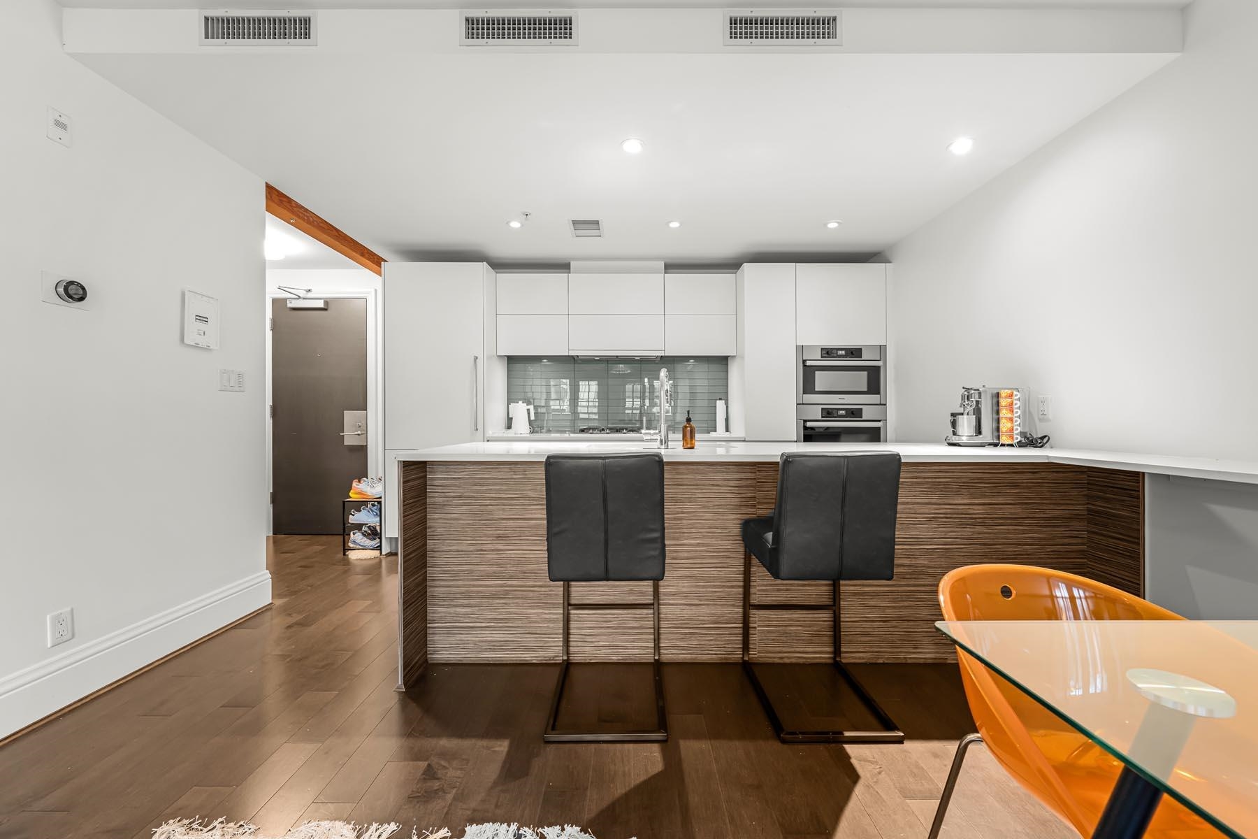 205 2035 W 4TH AVENUE Unit: 205