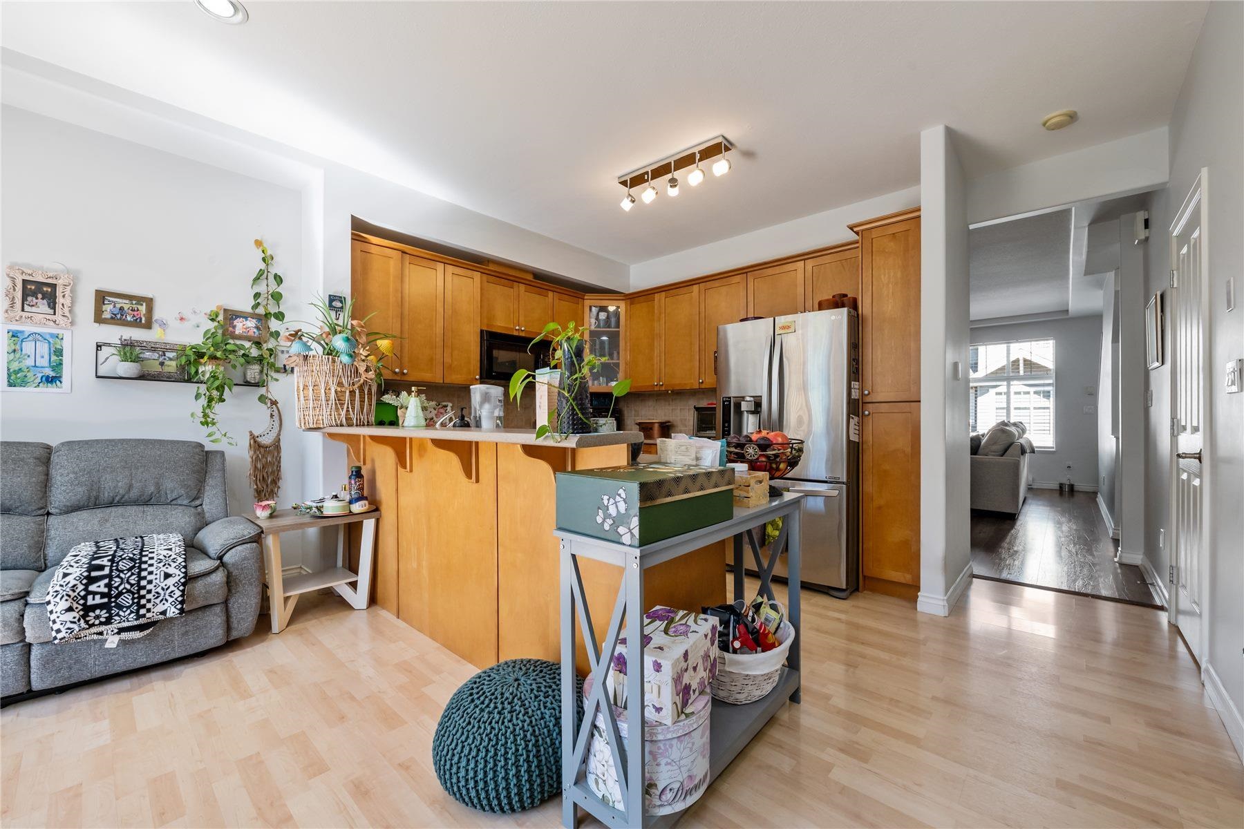 37 16760 61 AVENUE Unit: 37