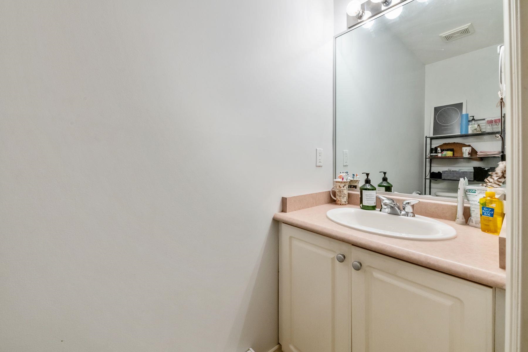 37 16760 61 AVENUE Unit: 37