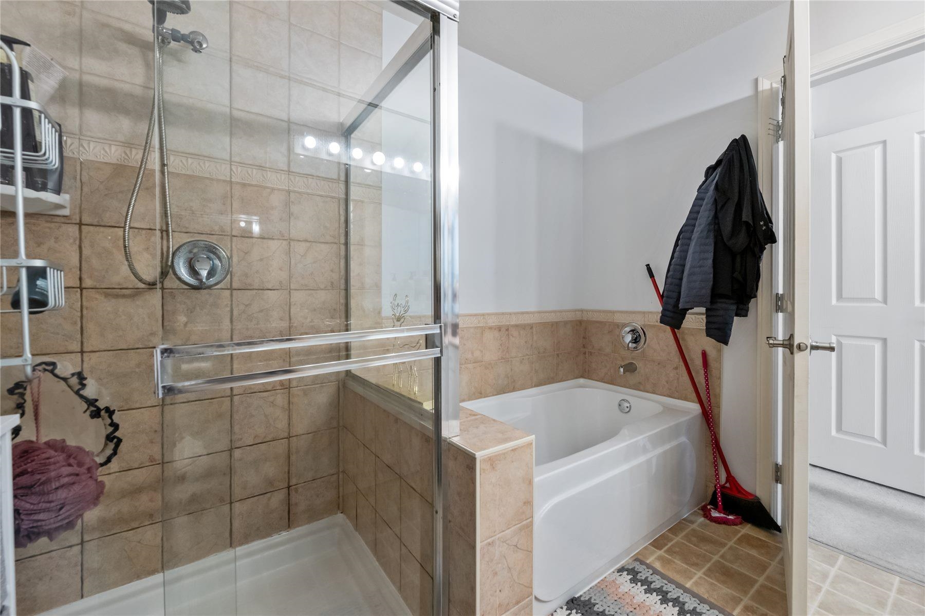37 16760 61 AVENUE Unit: 37