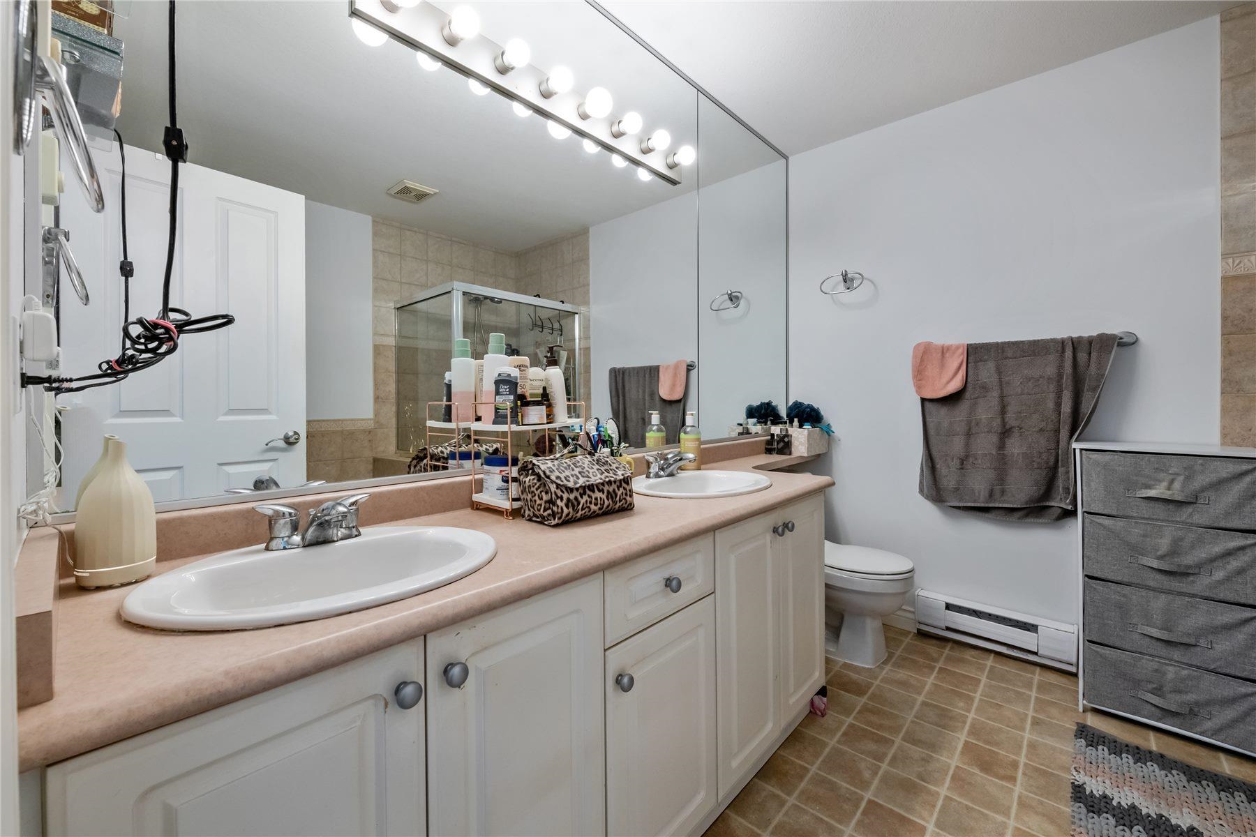 37 16760 61 AVENUE Unit: 37