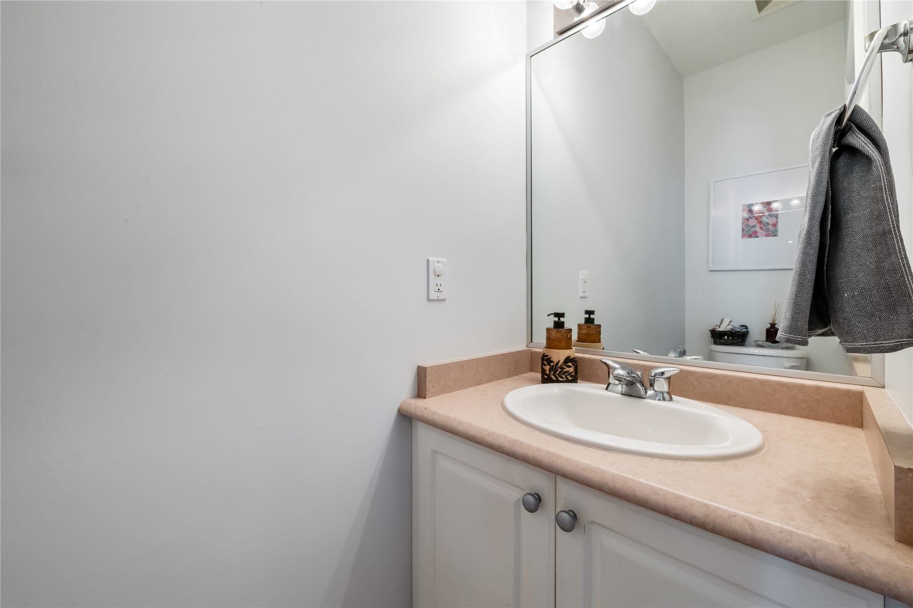 37 16760 61 AVENUE Unit: 37
