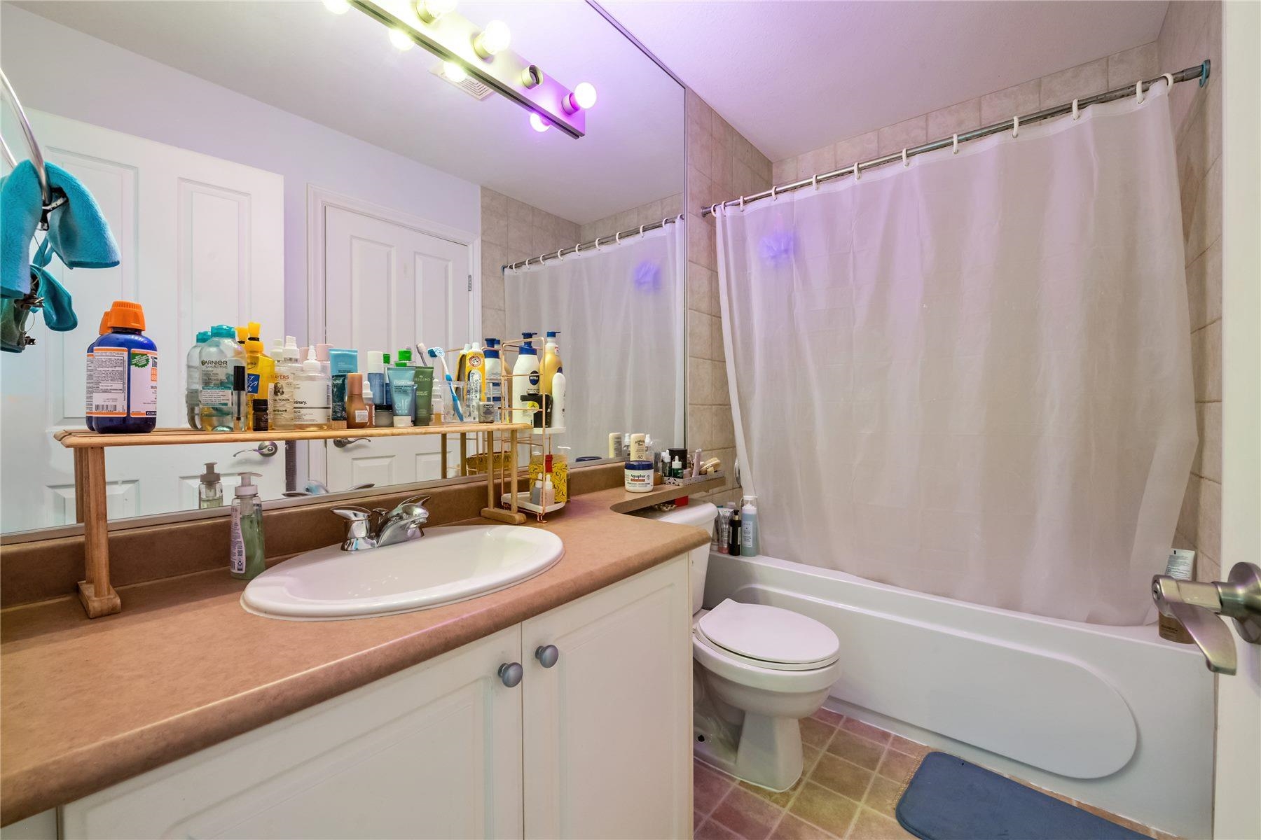 37 16760 61 AVENUE Unit: 37