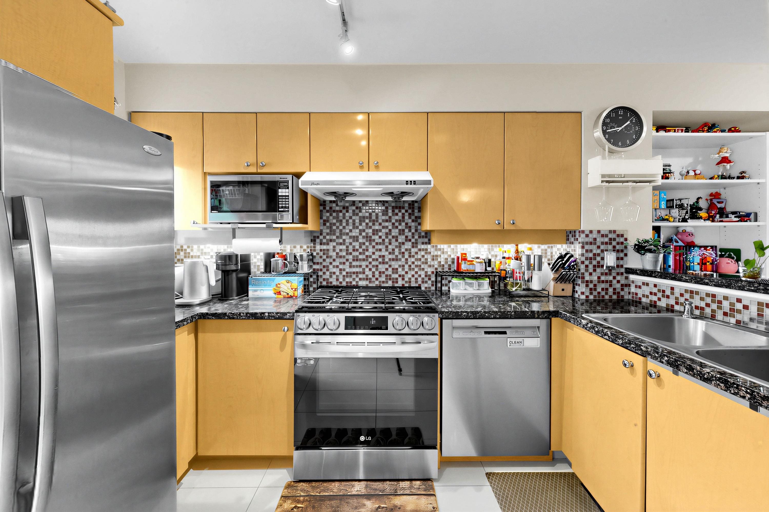 19 7100 LYNNWOOD DRIVE Unit: 19