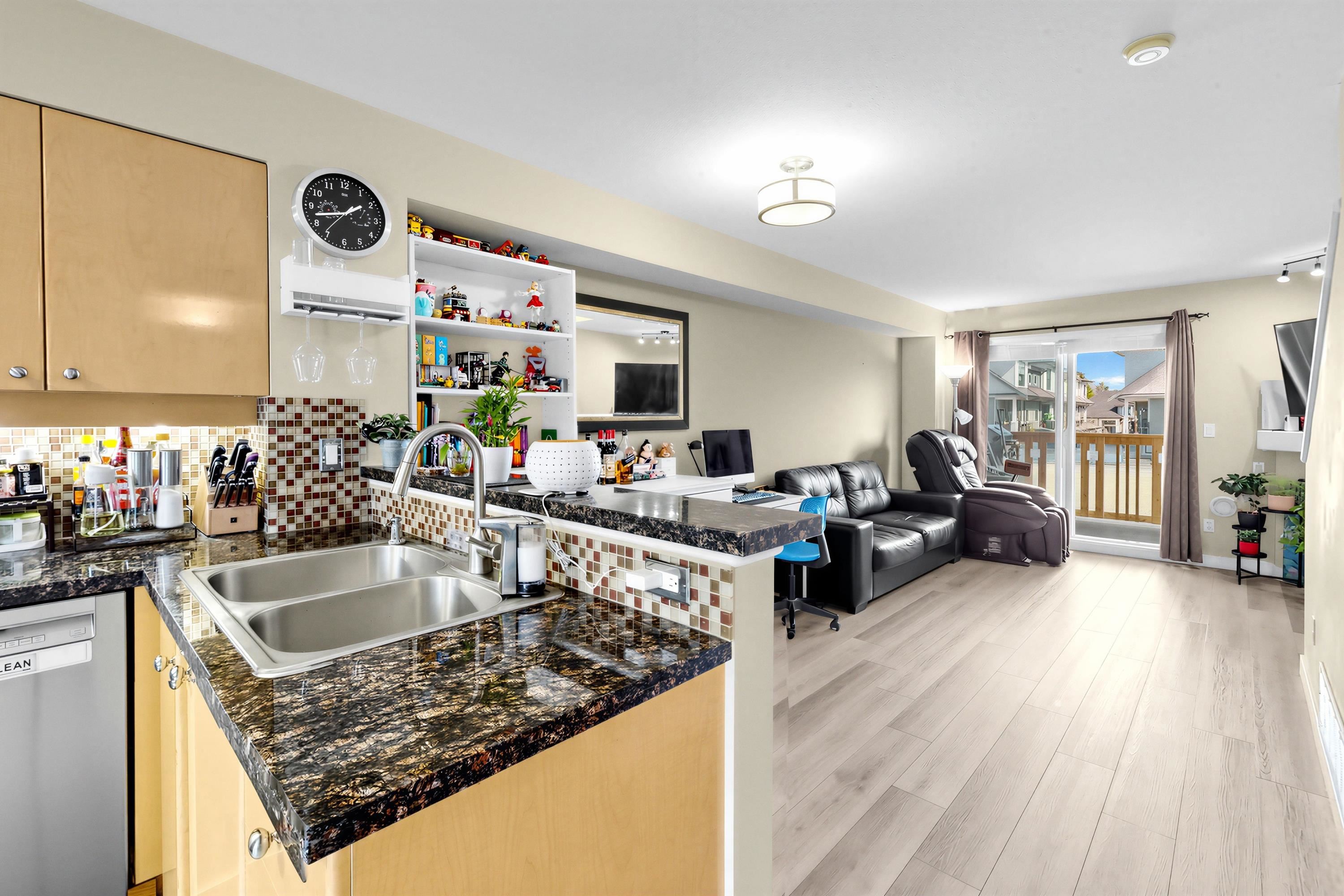 19 7100 LYNNWOOD DRIVE Unit: 19