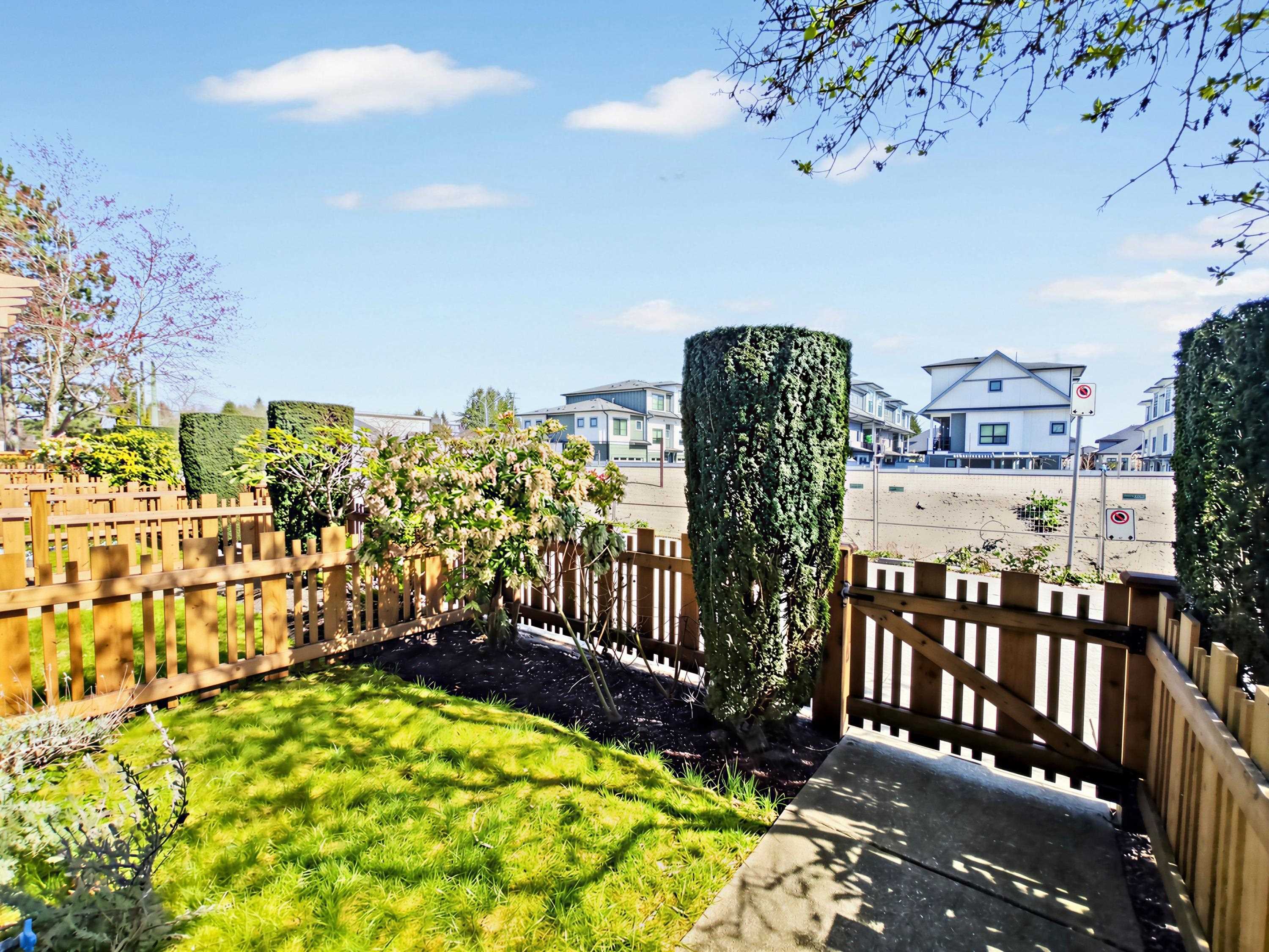 19 7100 LYNNWOOD DRIVE Unit: 19