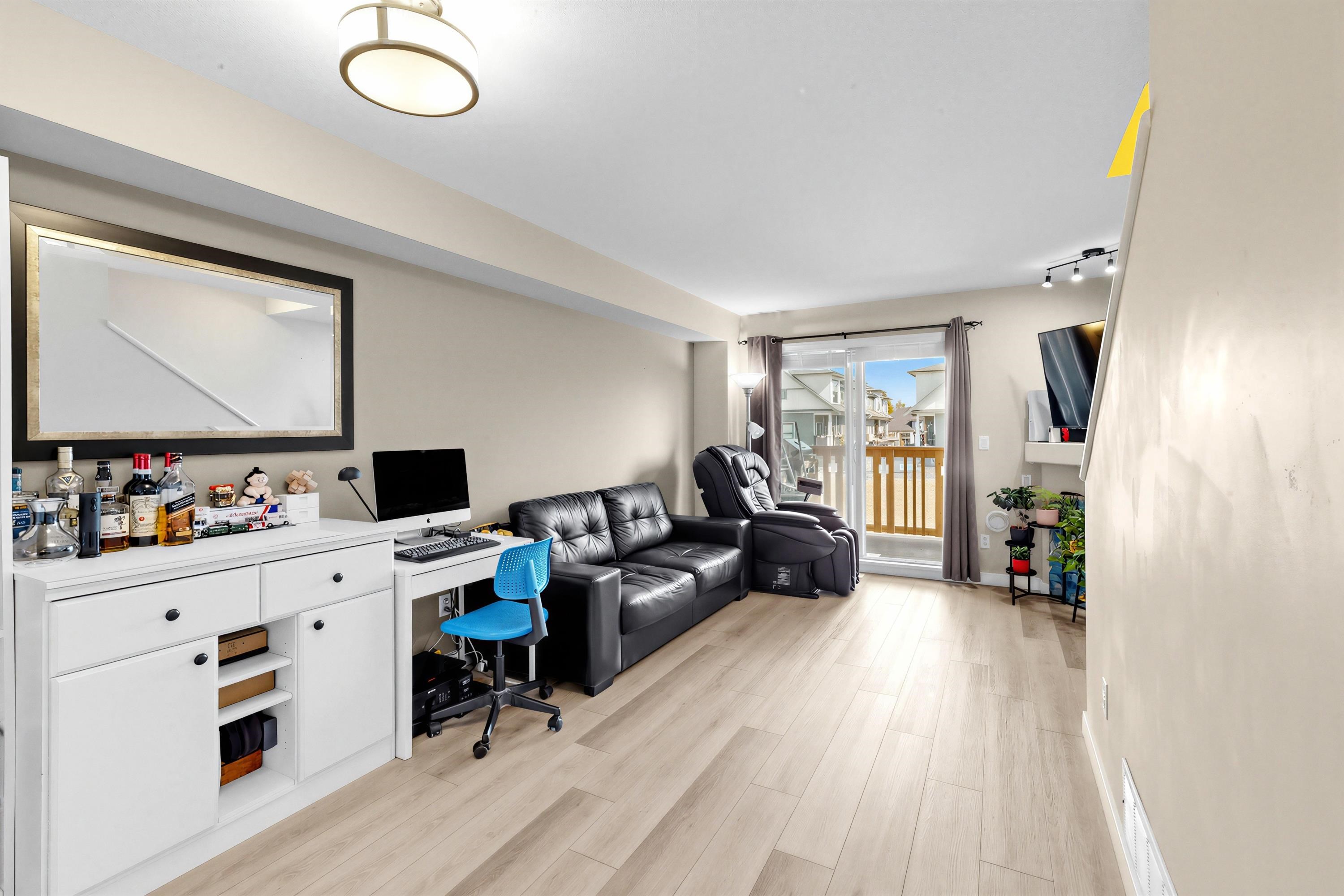 19 7100 LYNNWOOD DRIVE Unit: 19