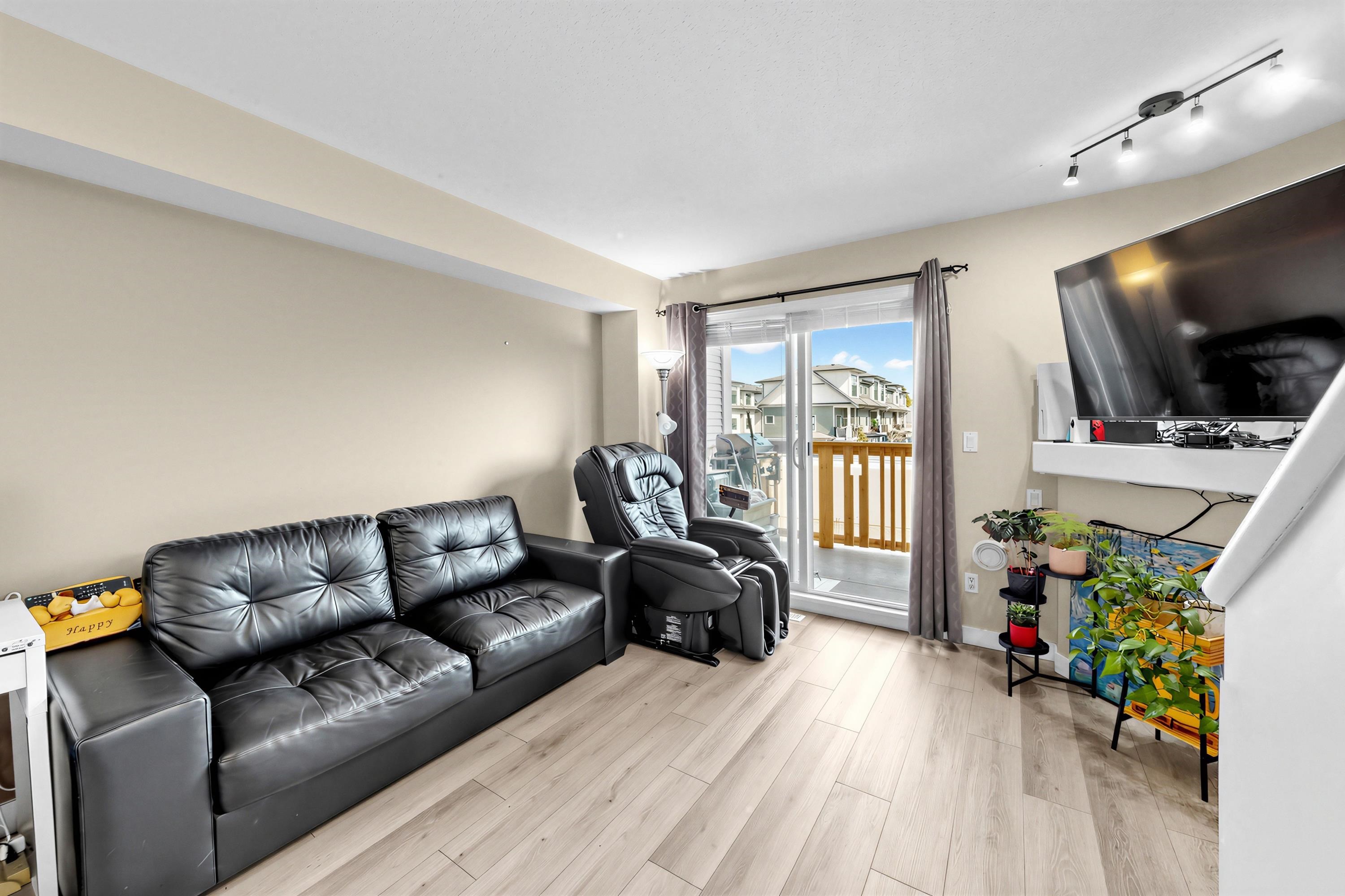 19 7100 LYNNWOOD DRIVE Unit: 19