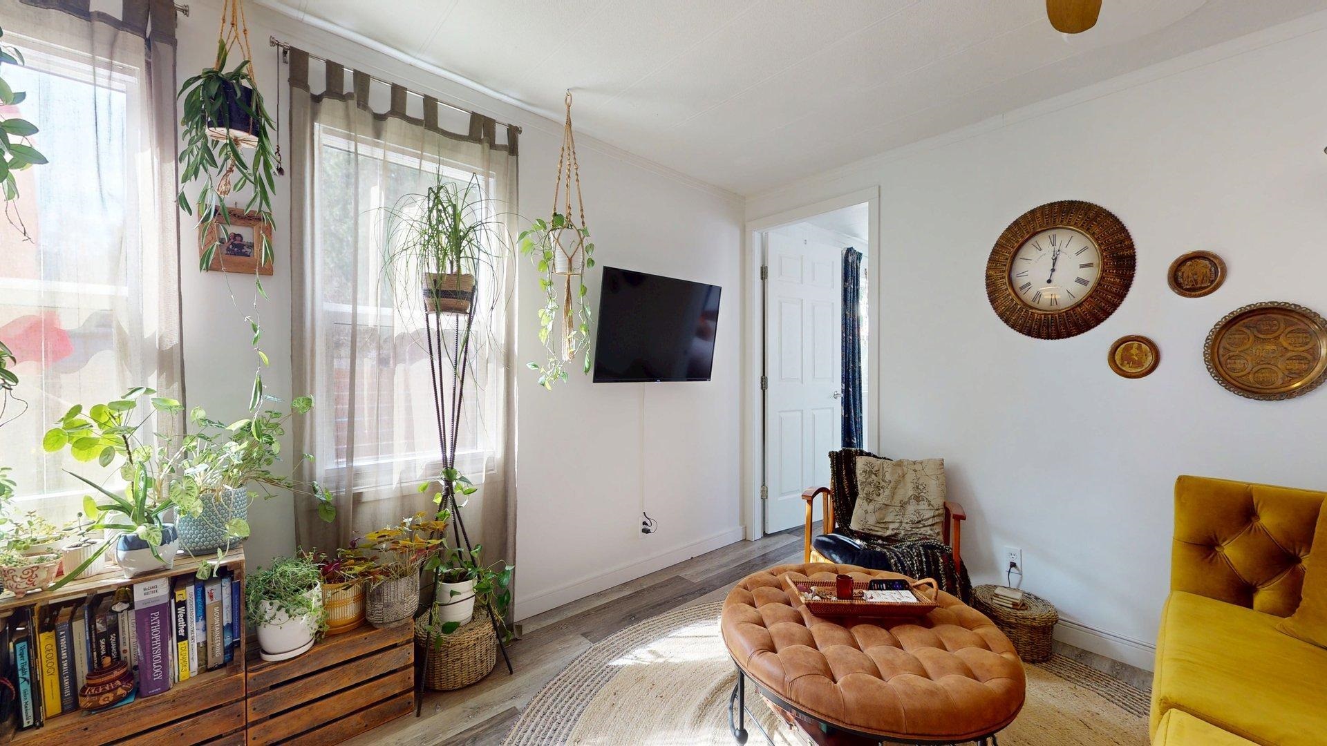 98 1830 MAMQUAM ROAD Unit: 98