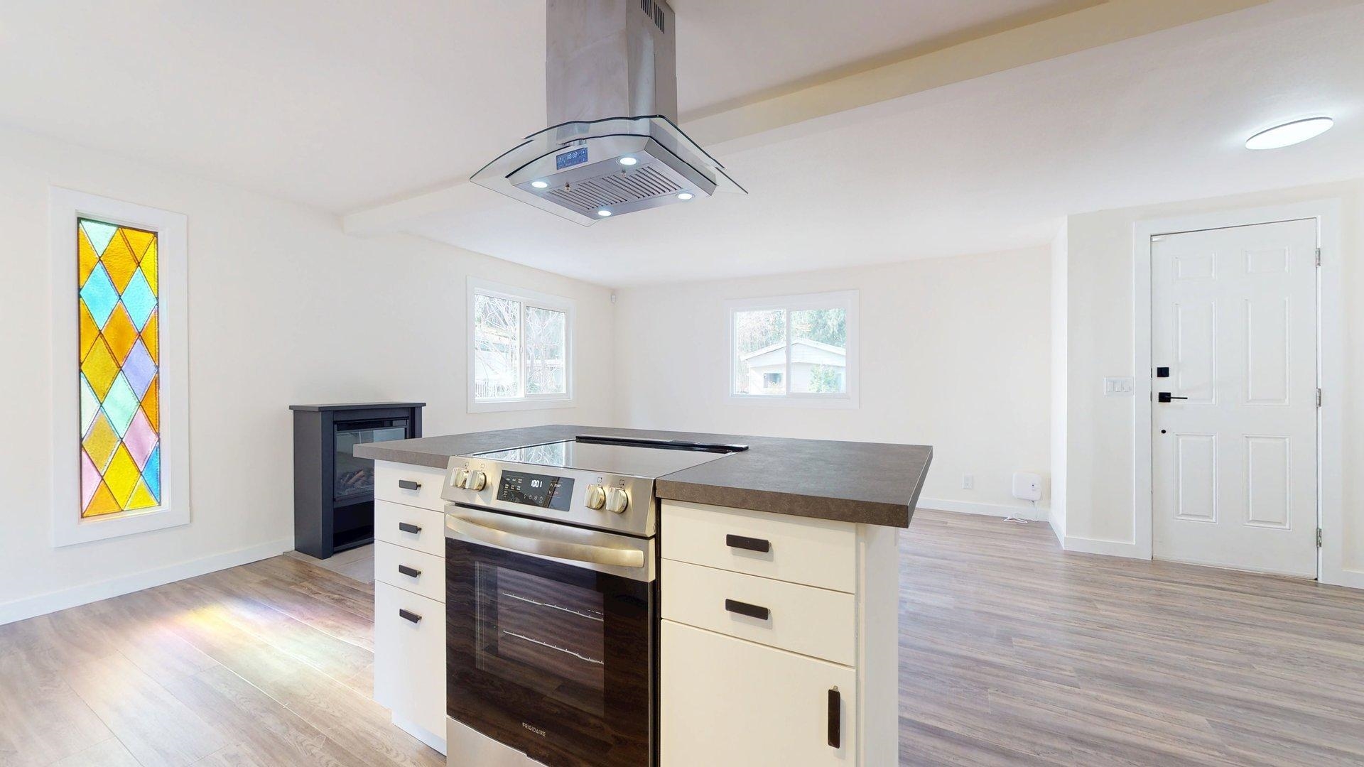 144 1830 MAMQUAM ROAD Unit: 144