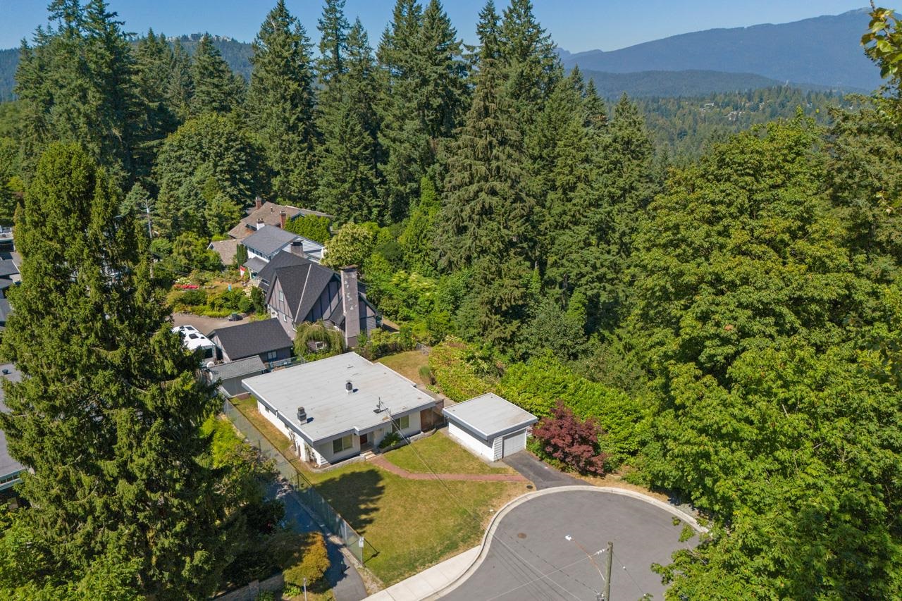 986 PORTER STREET