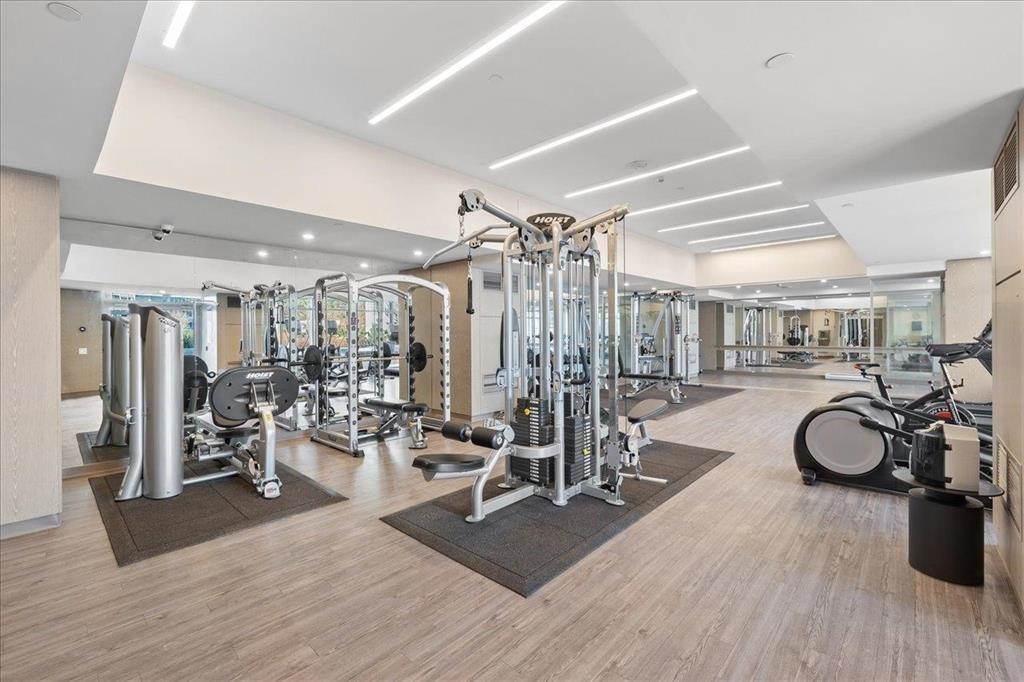 802 1441 JOHNSTON ROAD Unit: 802