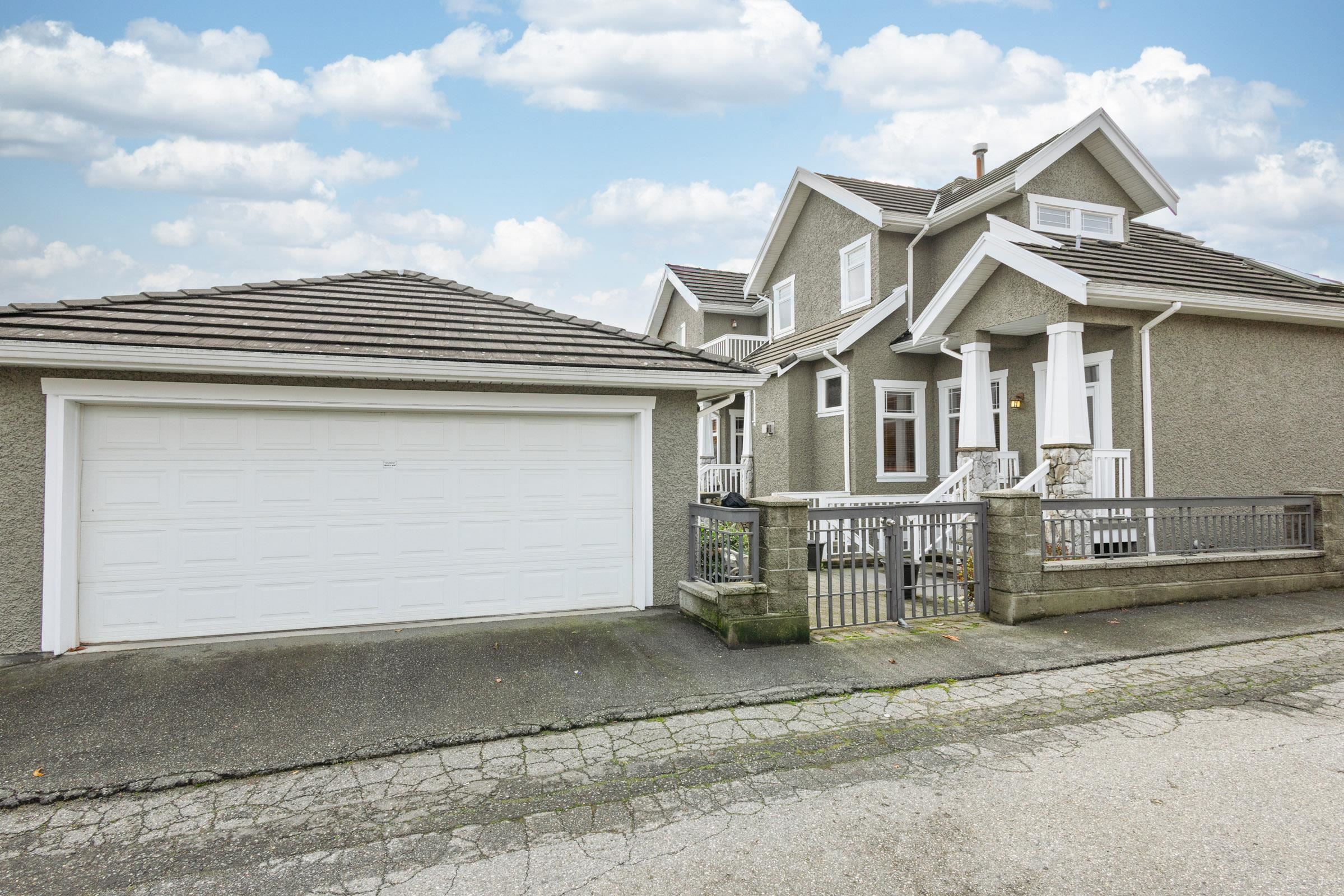 186 MACDONALD AVENUE