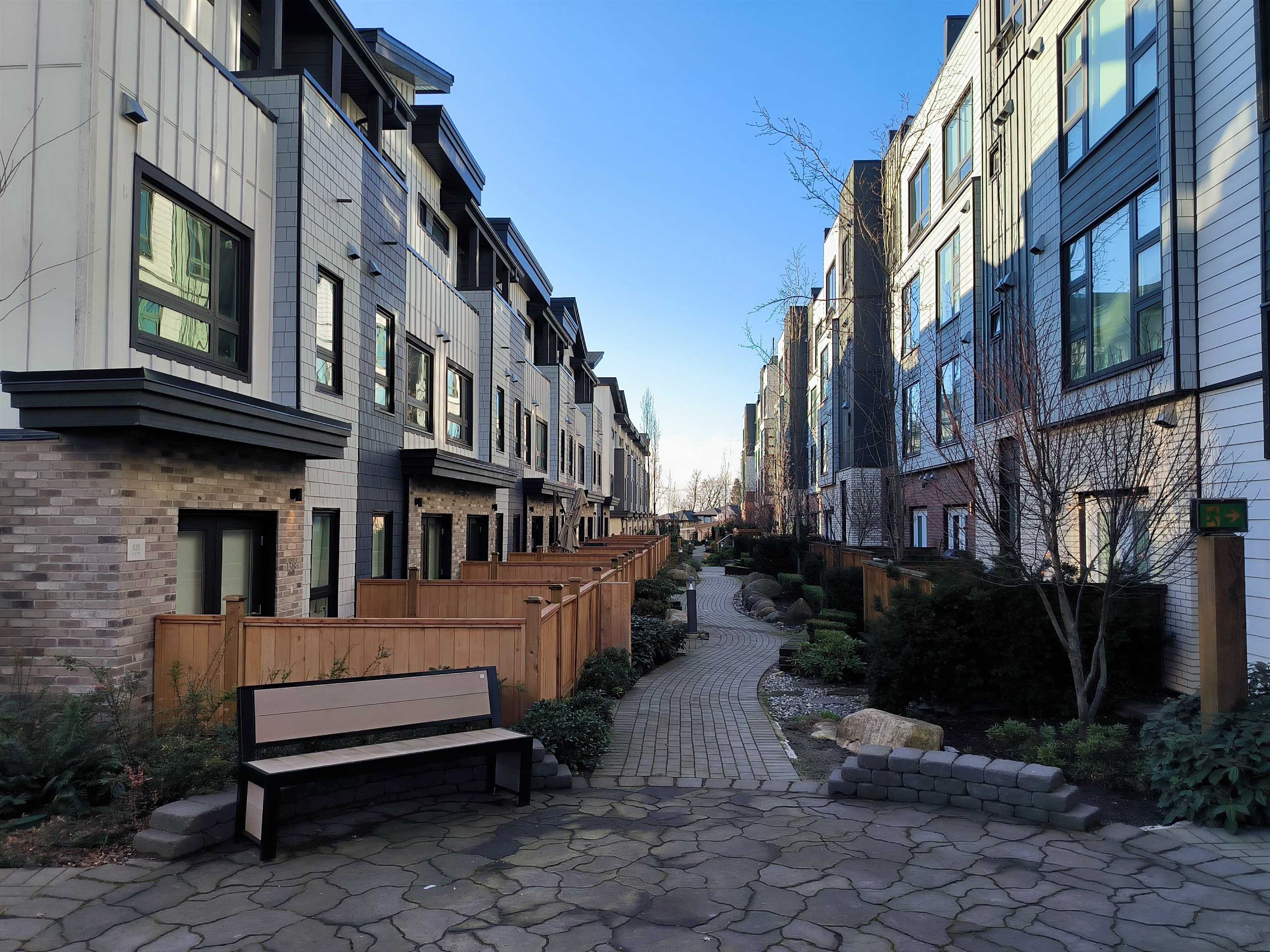135 535 E 2ND STREET Unit: 135
