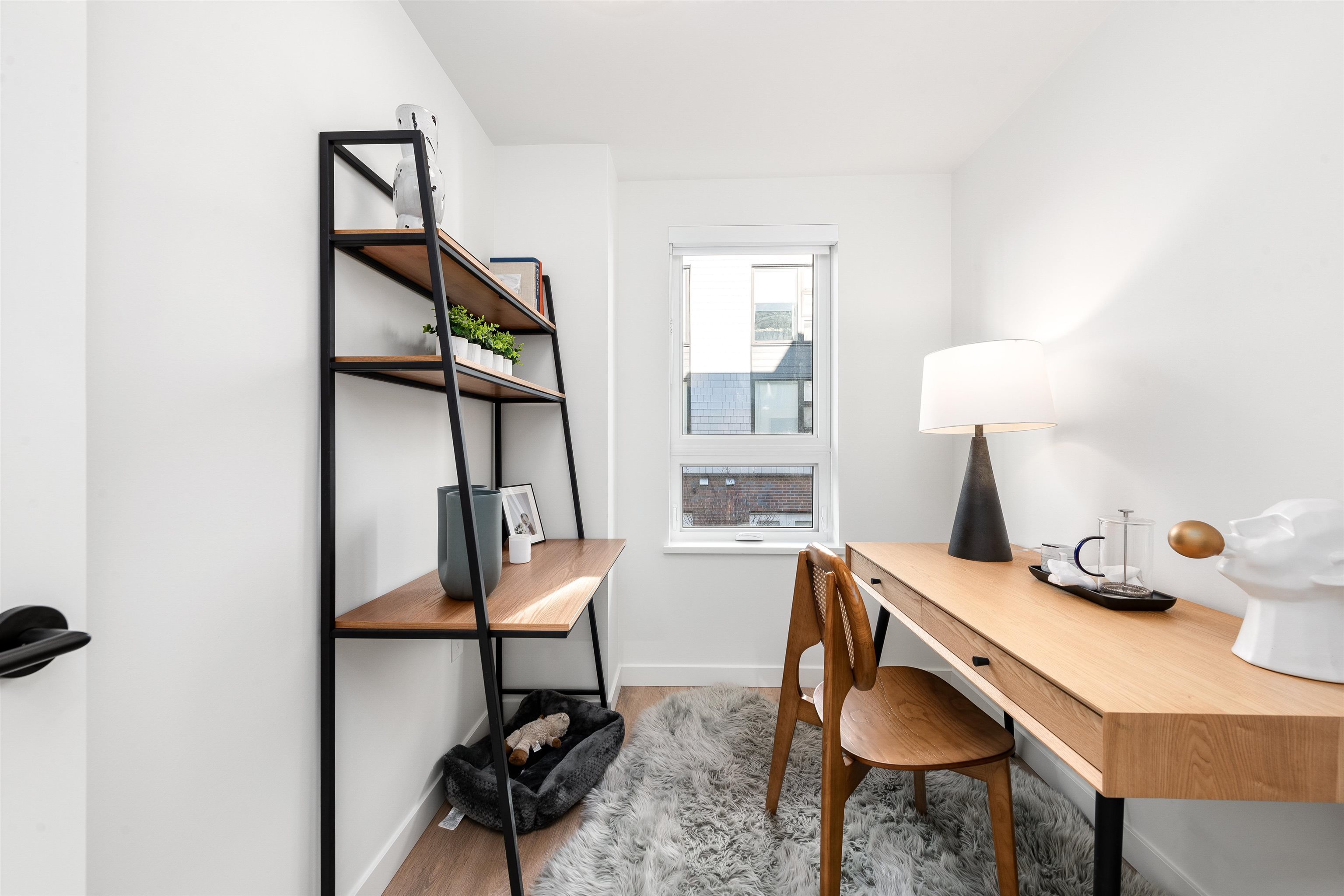 135 535 E 2ND STREET Unit: 135