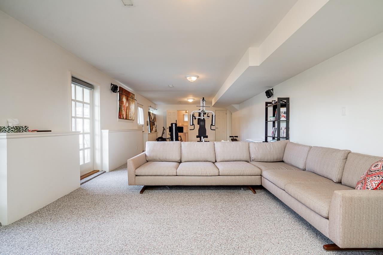 21489 CHERRY PLACE