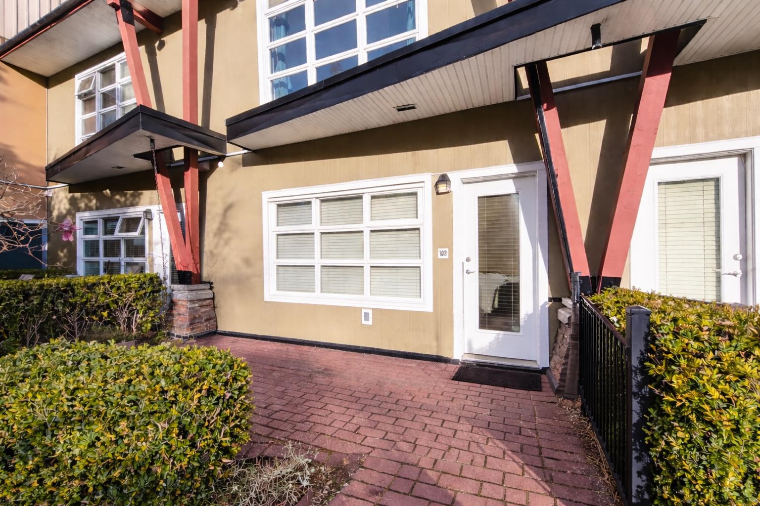103 41105 TANTALUS ROAD Unit: 103