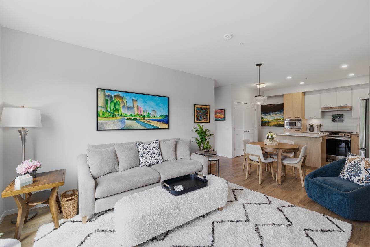 408 3317 148 STREET Unit: 408