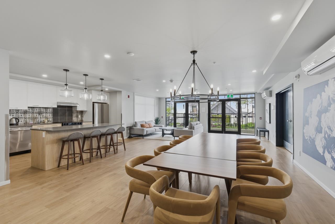 408 3317 148 STREET Unit: 408