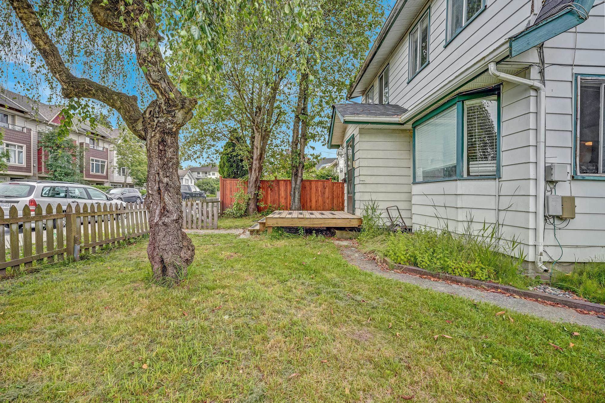 2015 FRASER AVENUE