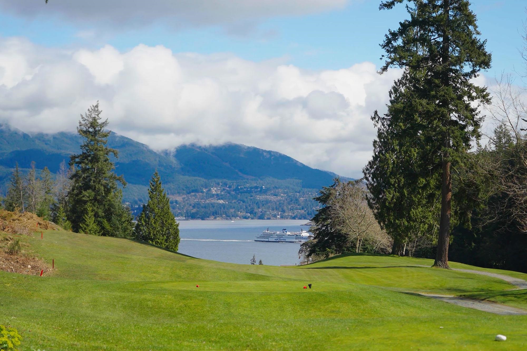 879 SEYMOUR BAY DRIVE