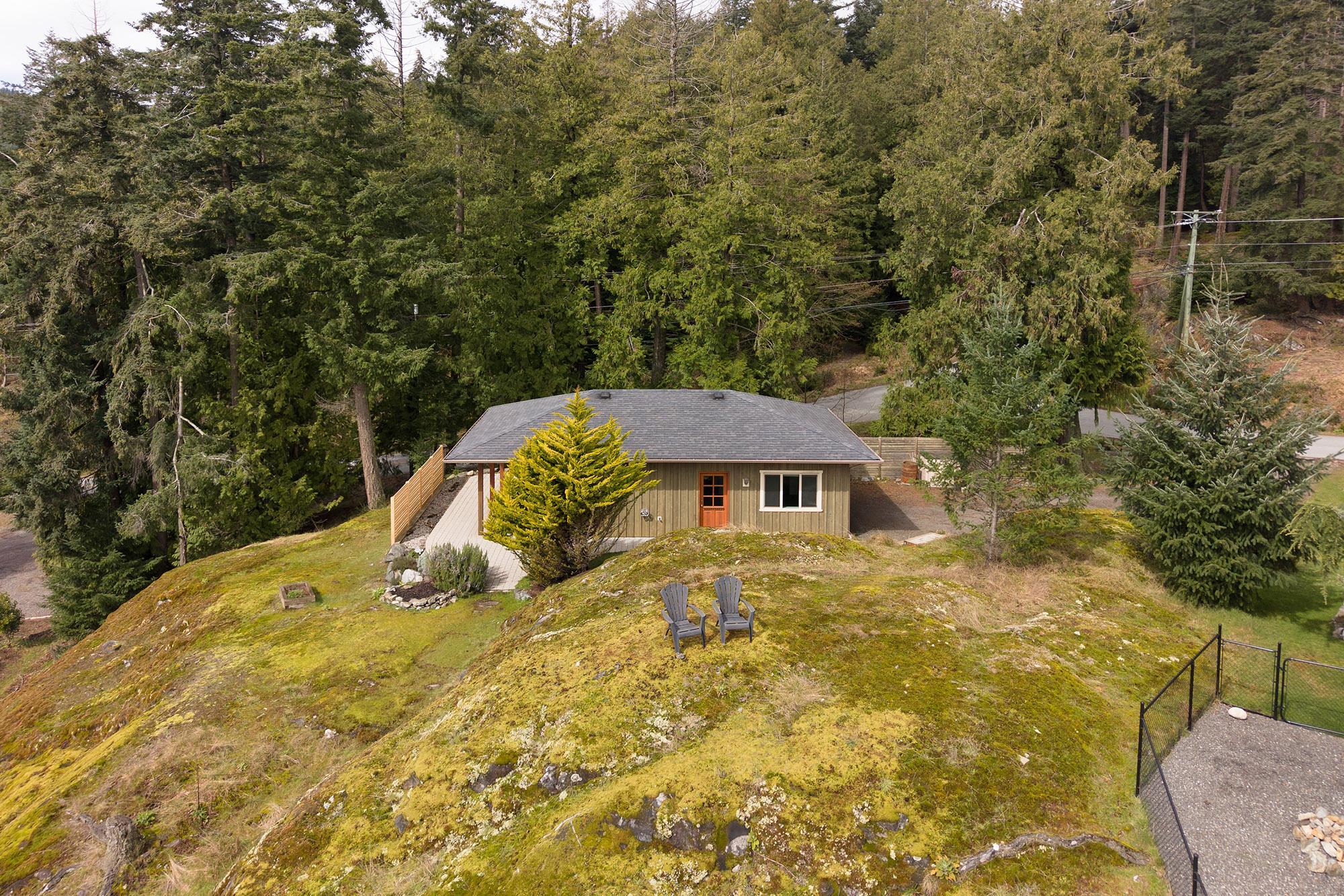 879 SEYMOUR BAY DRIVE