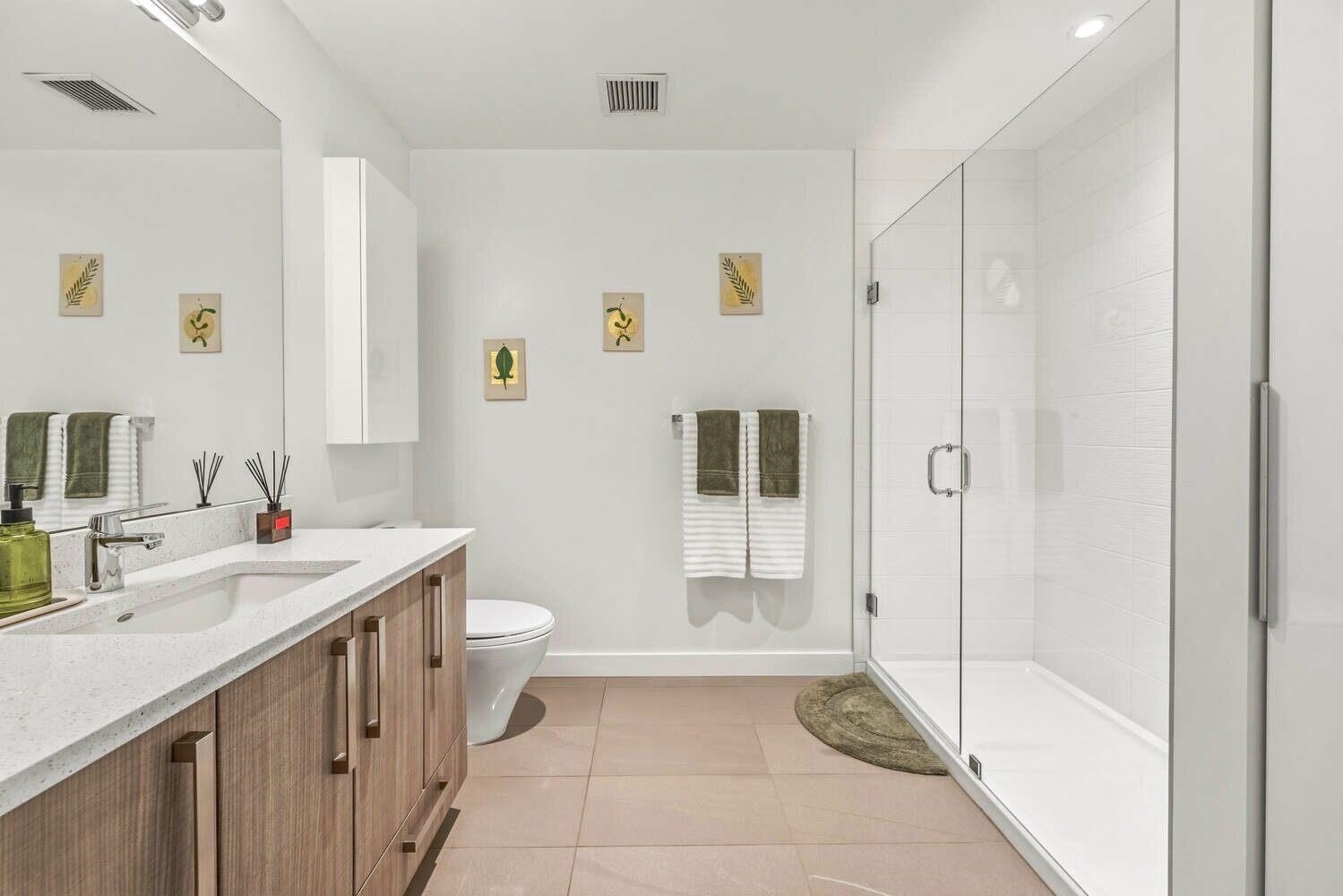 408 105 W 2ND STREET Unit: 408