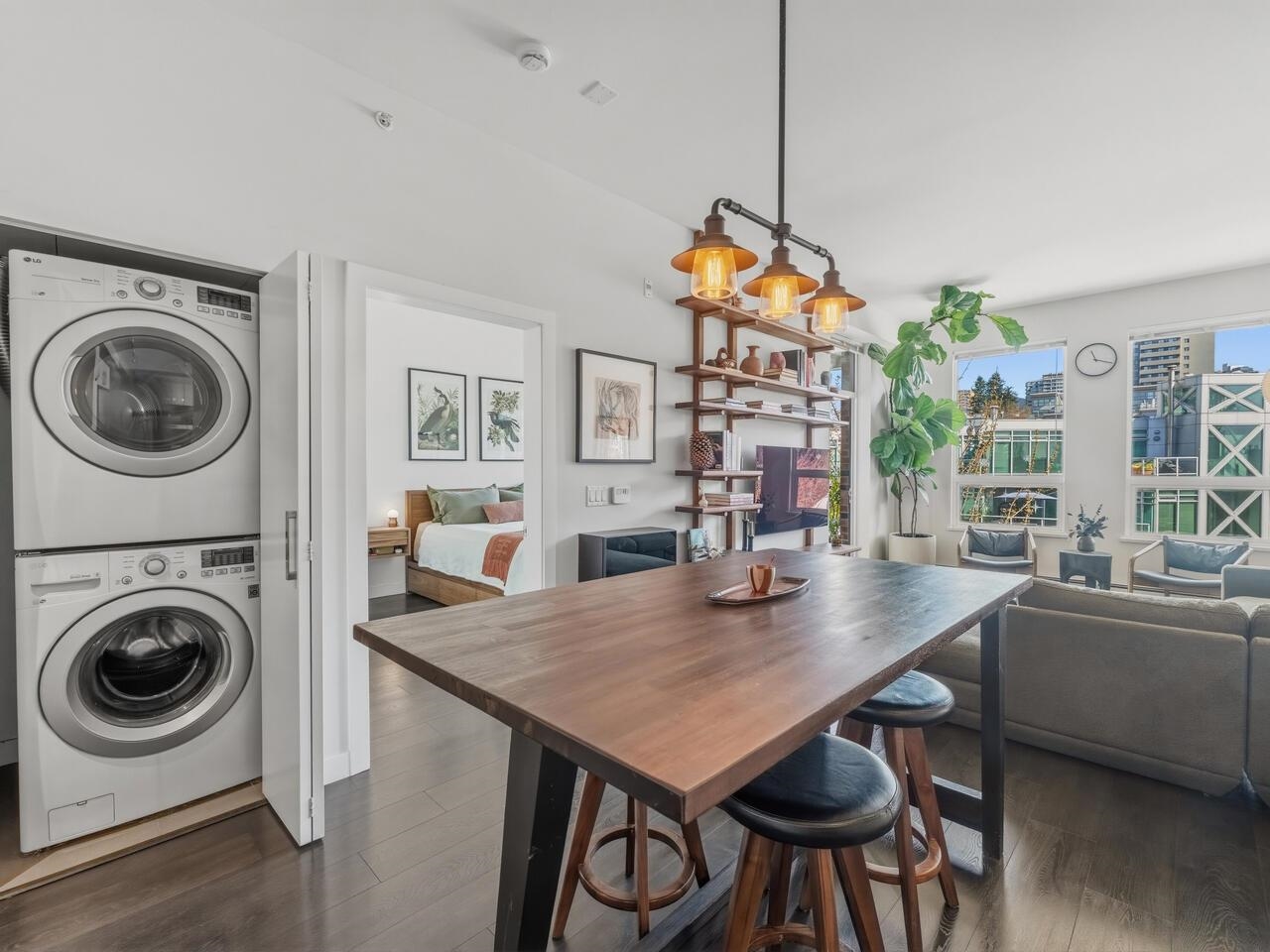 408 105 W 2ND STREET Unit: 408