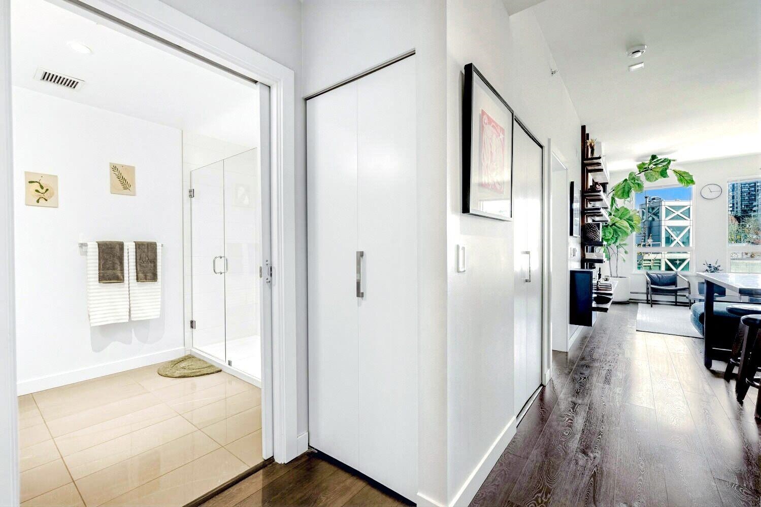408 105 W 2ND STREET Unit: 408